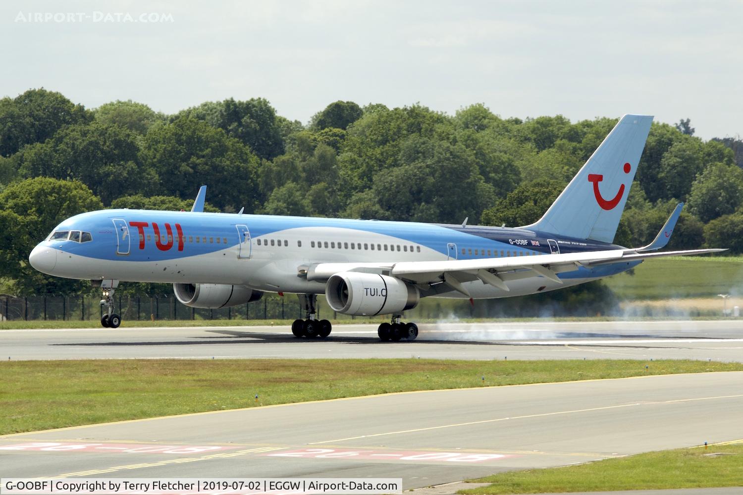 G-OOBF, 2004 Boeing 757-28A C/N 33101, At Luton