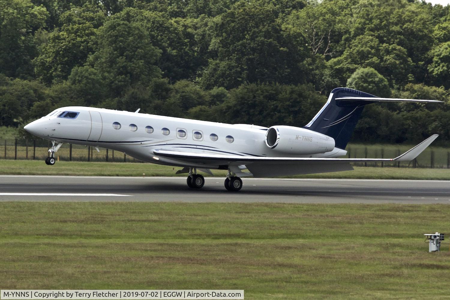 M-YNNS, 2015 Gulfstream Aerospace G650 (G-VI) C/N 6120, At Luton