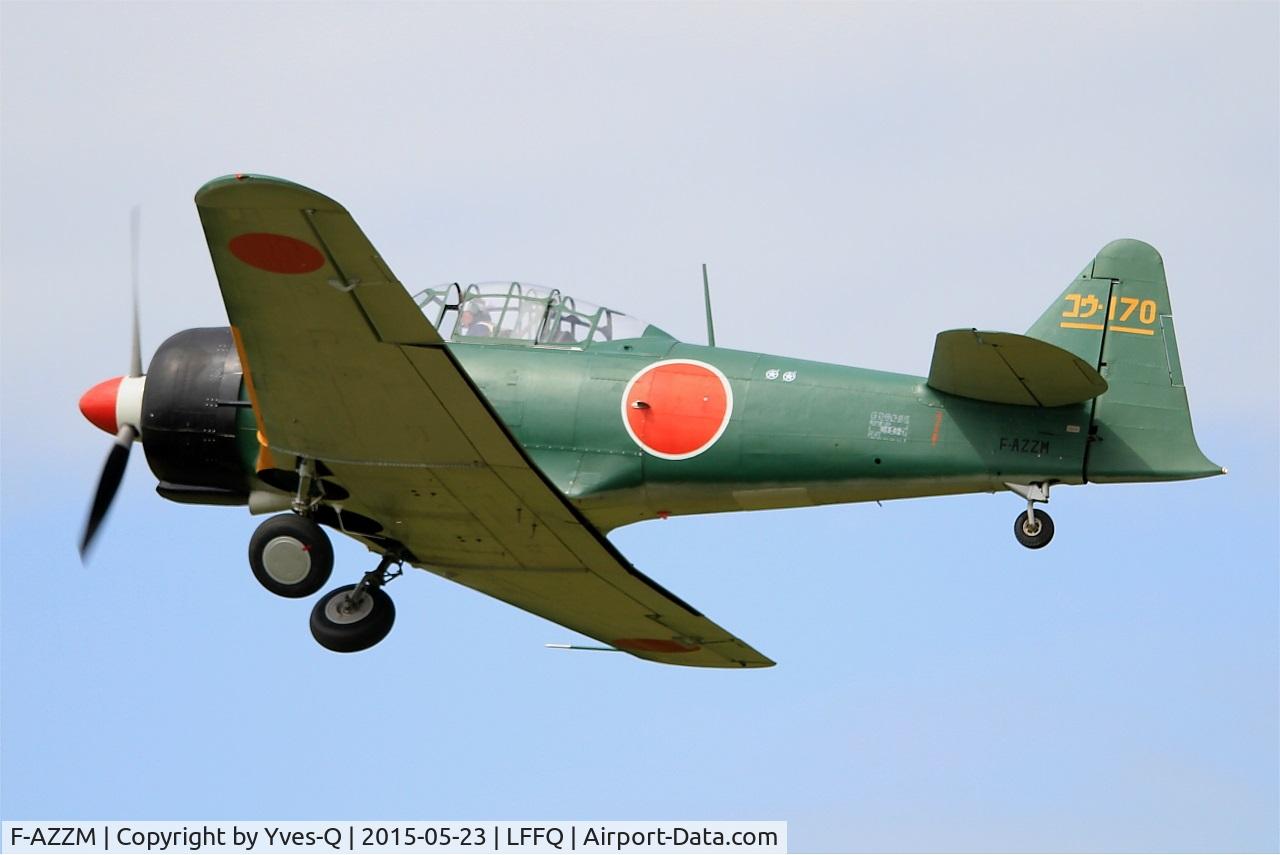 F-AZZM, 2000 North American AT-6B Texan C/N SA-32, North American AT-6B Texan, Take off rwy 28, La Ferté-Alais airfield (LFFQ) Air show 2015