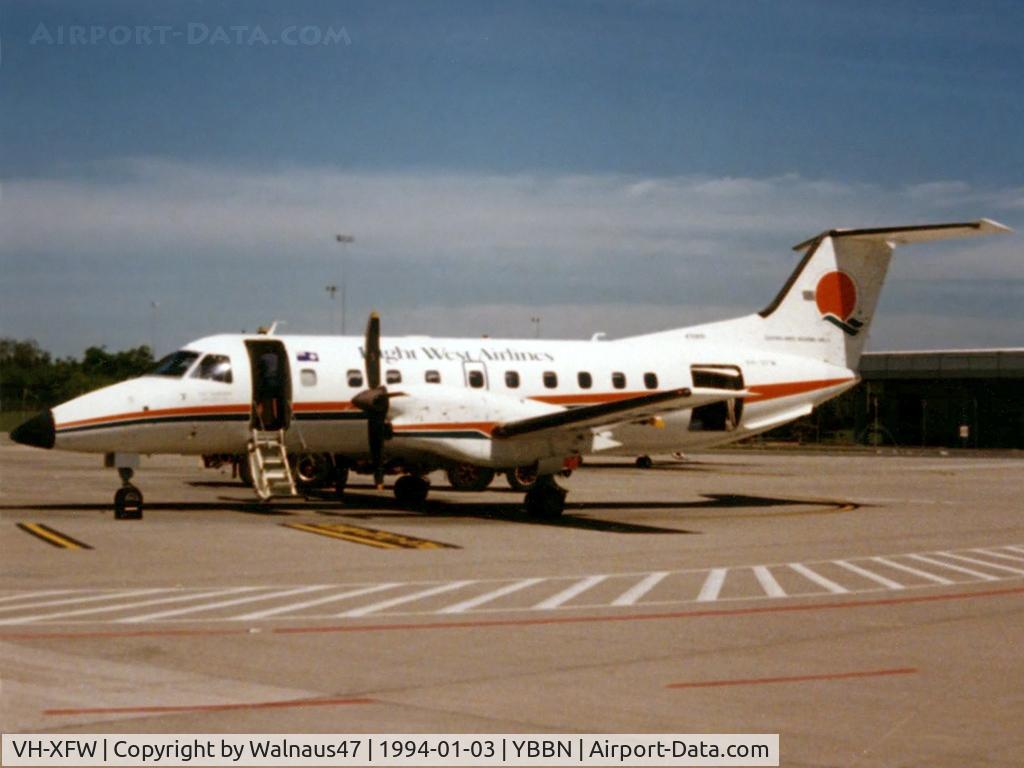 VH-XFW, 1990 Embraer EMB-120ER Brasilia C/N 120181, Low Res front Port side view of Flight West EMB120RT Brasilia VH-XFW (Cn 120181), shown in original Flight West livery, at Brisbane Airport YBBN on 03Jan1994. Photo taken after a 0.7 hour flight from Bundaberg in this aircraft.