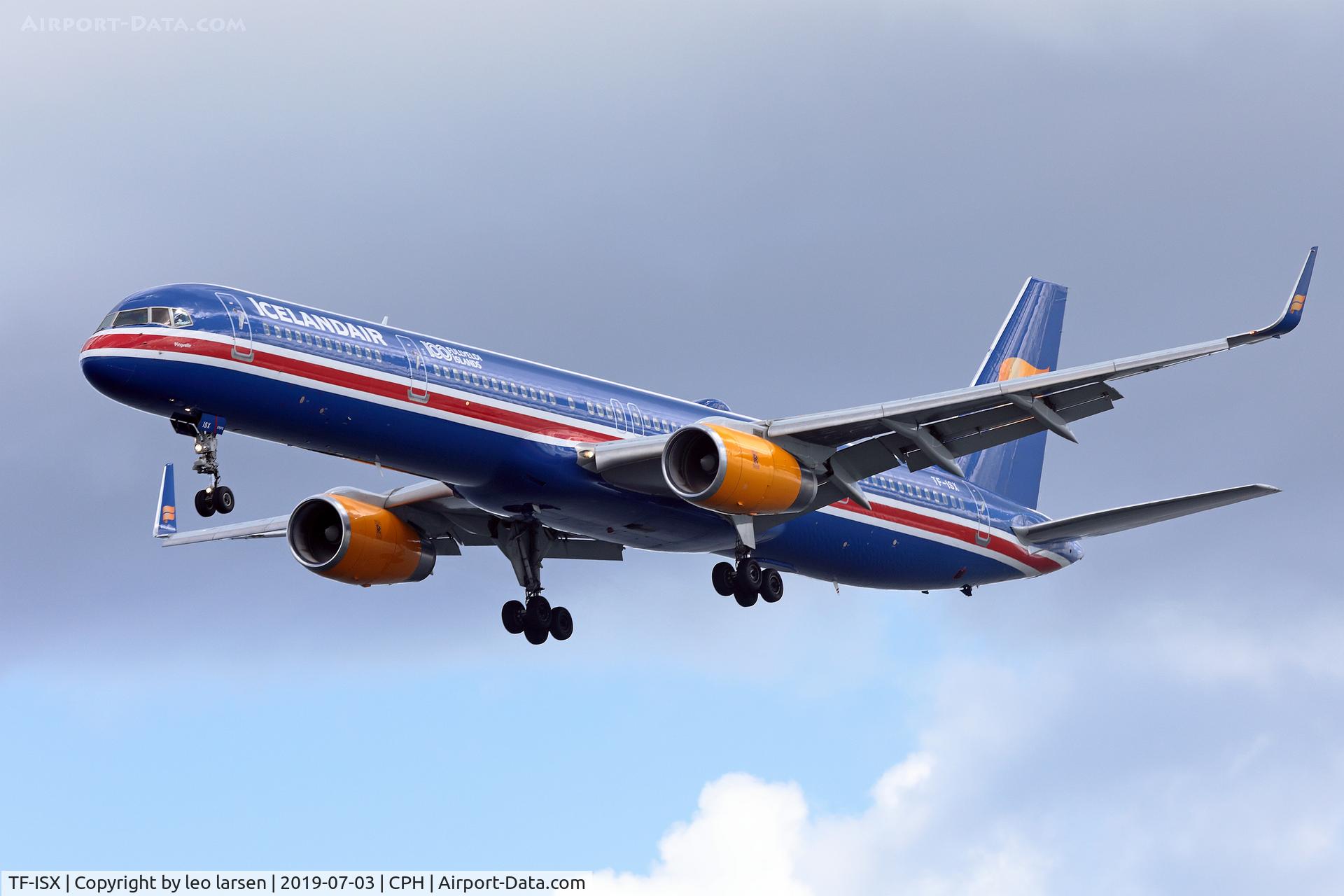 TF-ISX, 2000 Boeing 757-3E7 C/N 30179, Copenhagen 3.7.2019