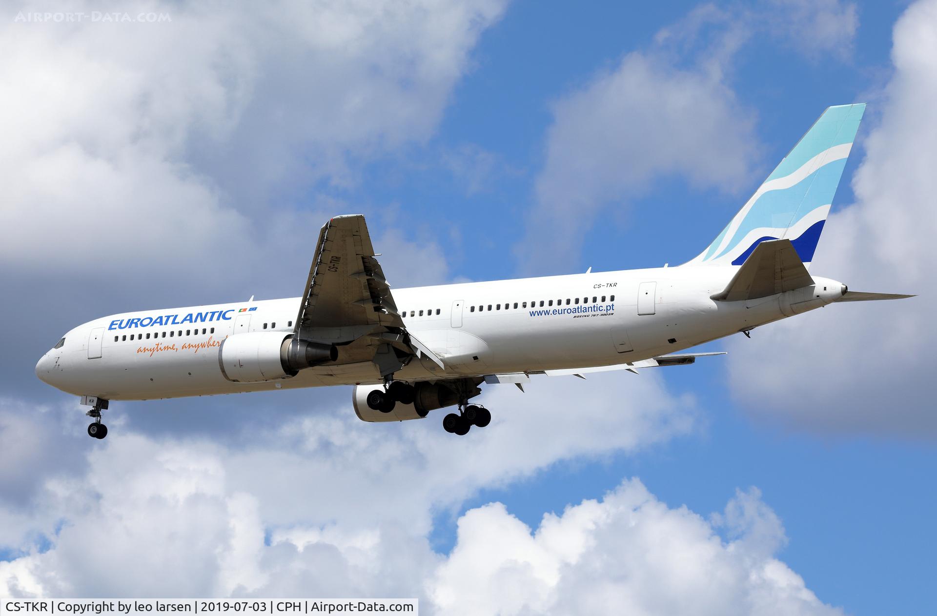 CS-TKR, 2001 Boeing 767-36N/ER C/N 30854, Copenhagen 3.7.2019 L/D R-30