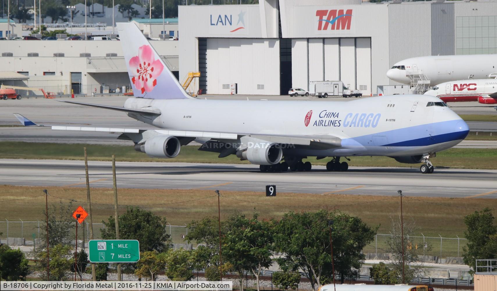 B-18706, 2001 Boeing 747-409F/SCD C/N 30763, MIA spotting