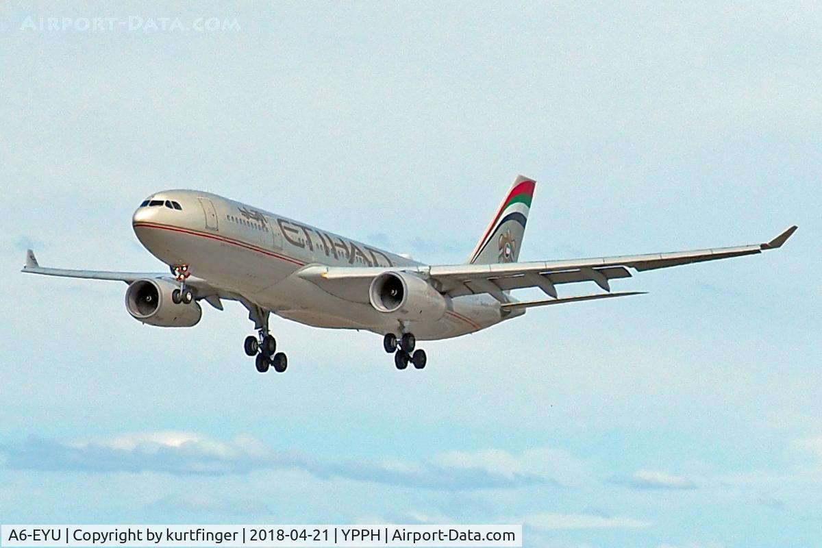 A6-EYU, 2014 Airbus A330-200 C/N 1521, Airbus A330-243 Etihad A6-EYU. YPPH final runway 03. 21/04/18