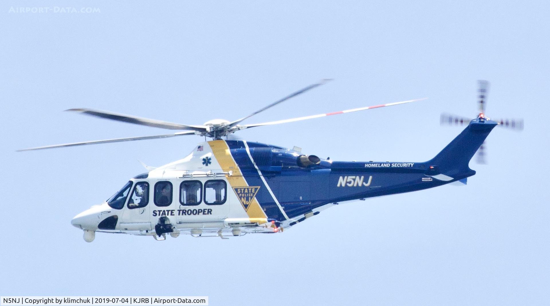 N5NJ, 1988 Sikorsky S-76B C/N 760346, Patrolling Sandy Hook beach in New Jersey