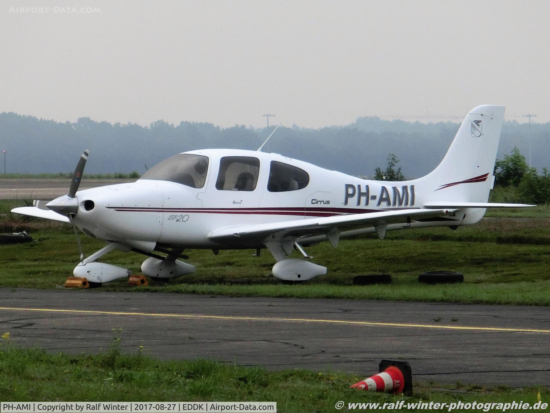 PH-AMI, 2009 Cirrus SR20 C/N 1341, Cirrus Design SR-20 - C.T.M Aviation BV - 1341 - PH-AMI - 27.08.2017 - CGN