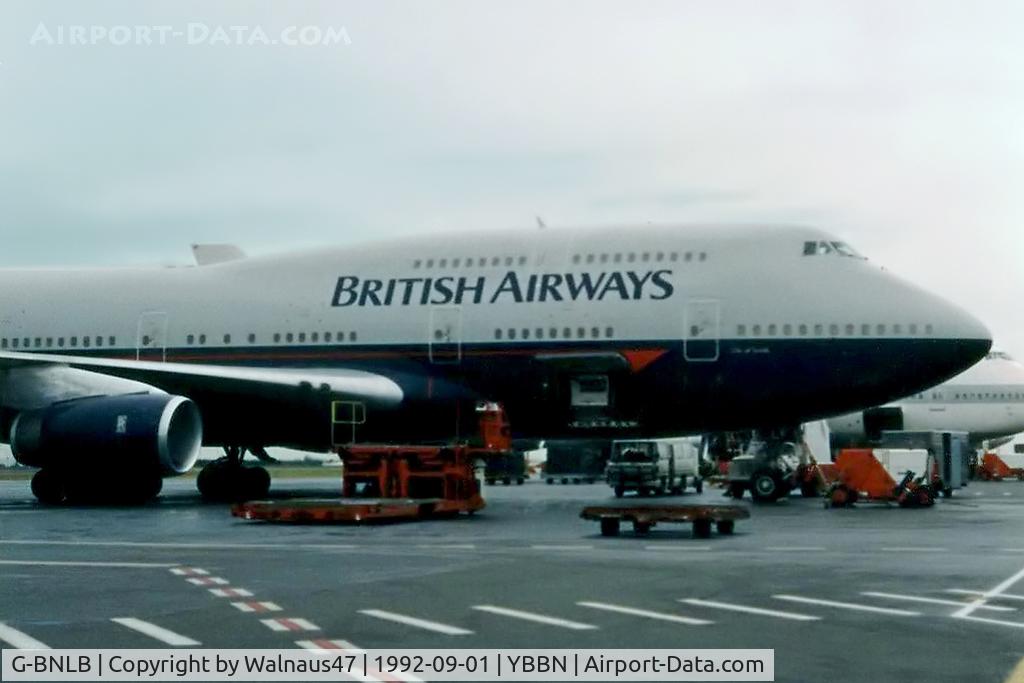 G-BNLB, 1989 Boeing 747-436 C/N 23909, Forward fuselage of British Airways B747-436 G-BNLB (Cn 23909, Named 'City of Edinburgh') at the 'Old Eagle Farm' International Airport YBBN, on 01Sep1992. Photo taken before travelling to Stansted UK in RAAF B707-338C(KC) A20-624.