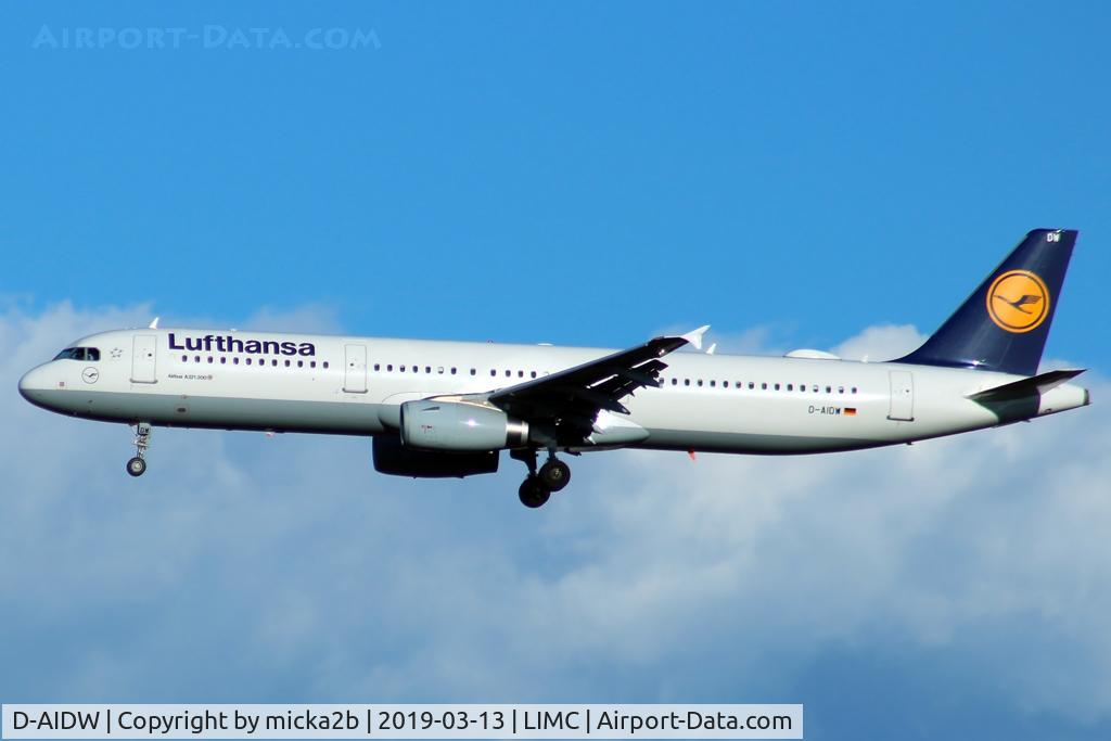 D-AIDW, 2014 Airbus A321-231 C/N 6415, Landing