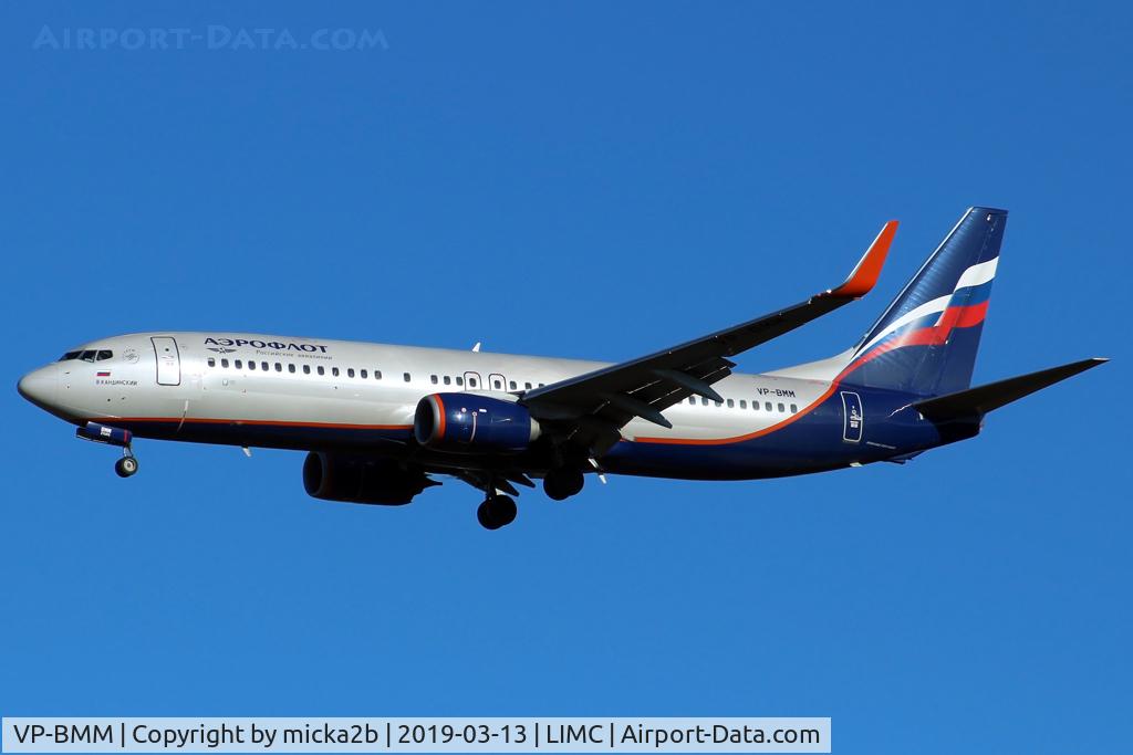 VP-BMM, 2017 Boeing 737-800 C/N 44439, Landing