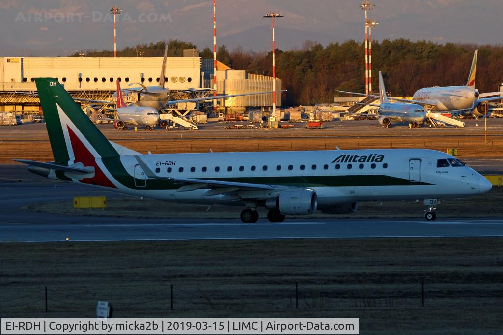 EI-RDH, 2012 Embraer 175LR (ERJ-170-200LR) C/N 17000339, Taxiing