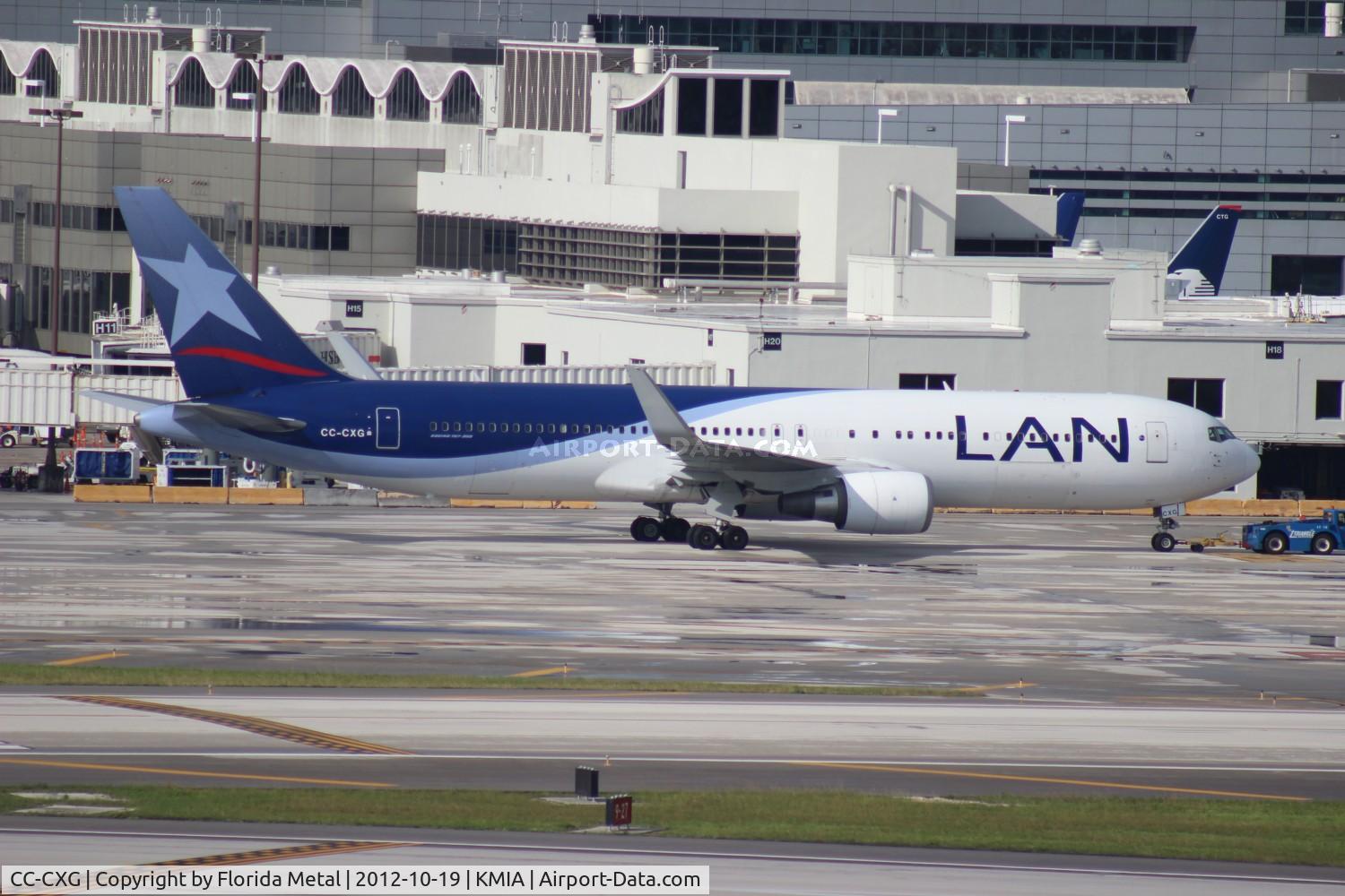 CC-CXG, 2008 Boeing 767-316/ER C/N 36712, MIA spotting