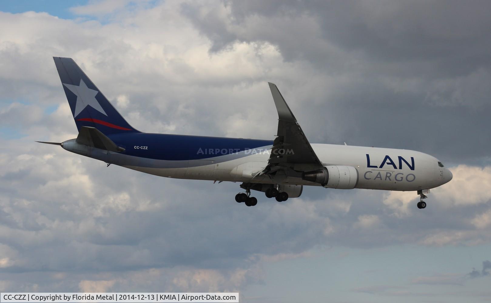 CC-CZZ, 1998 Boeing 767-316F/ER C/N 25756, MIA spotting