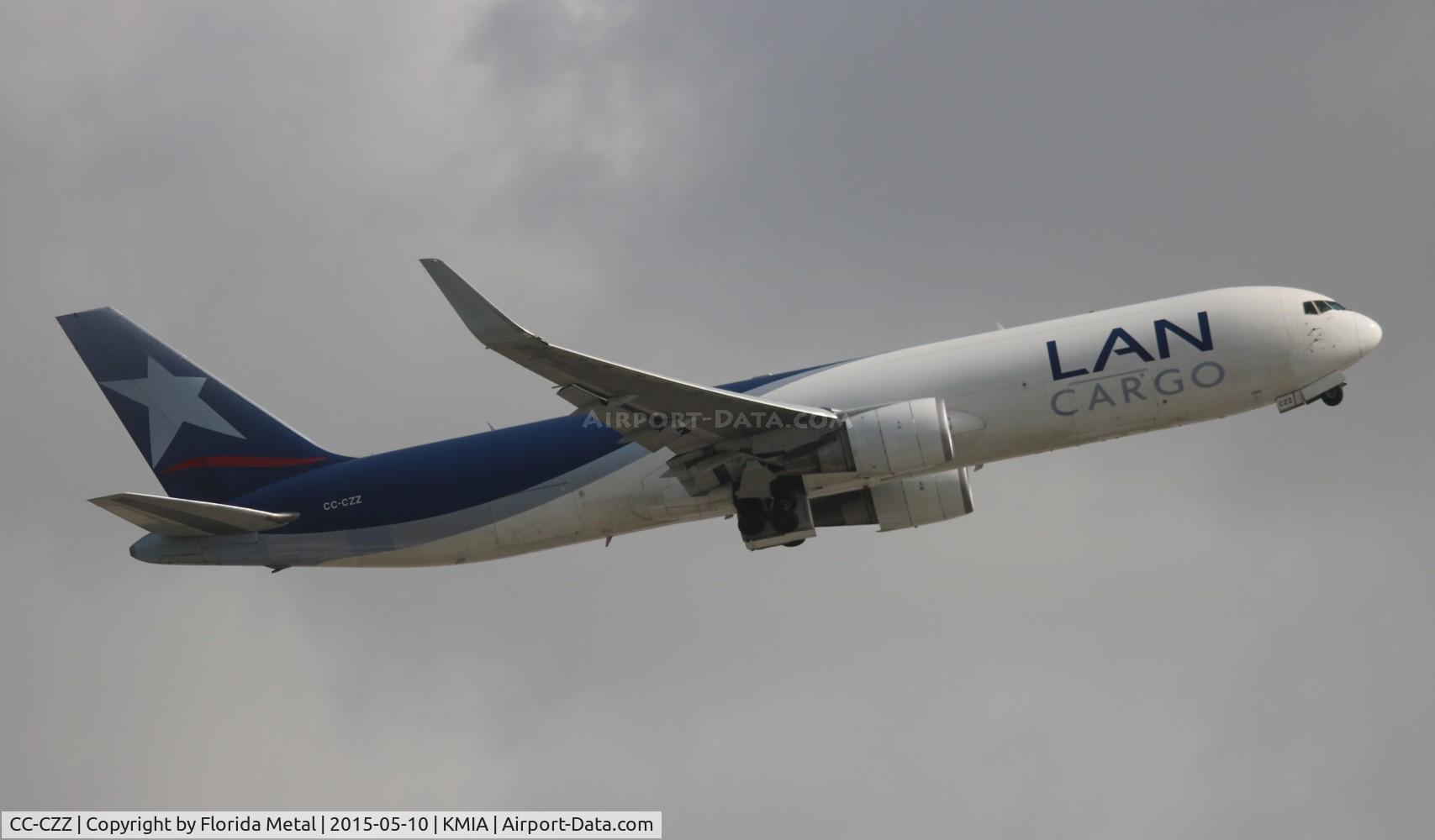 CC-CZZ, 1998 Boeing 767-316F/ER C/N 25756, MIA spotting