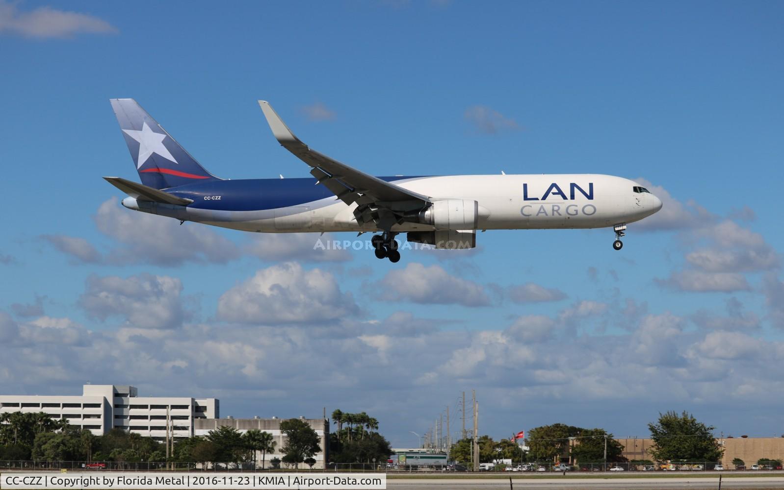 CC-CZZ, 1998 Boeing 767-316F/ER C/N 25756, MIA spotting