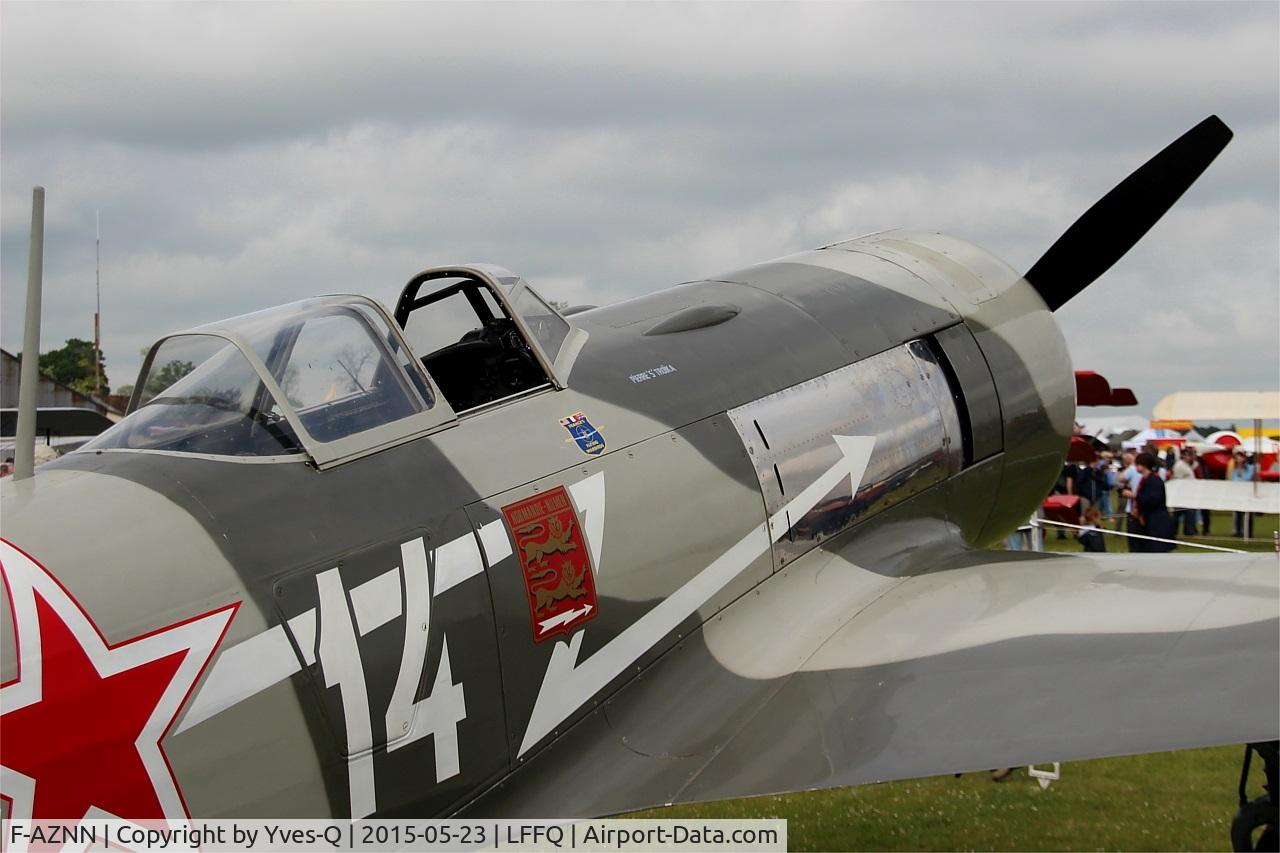 F-AZNN, Yakovlev Yak-11 C/N 25 III/05, Yakovlev YAK-11, Cockpit close up view, La Ferté-Alais airfield (LFFQ) Airshow 2015