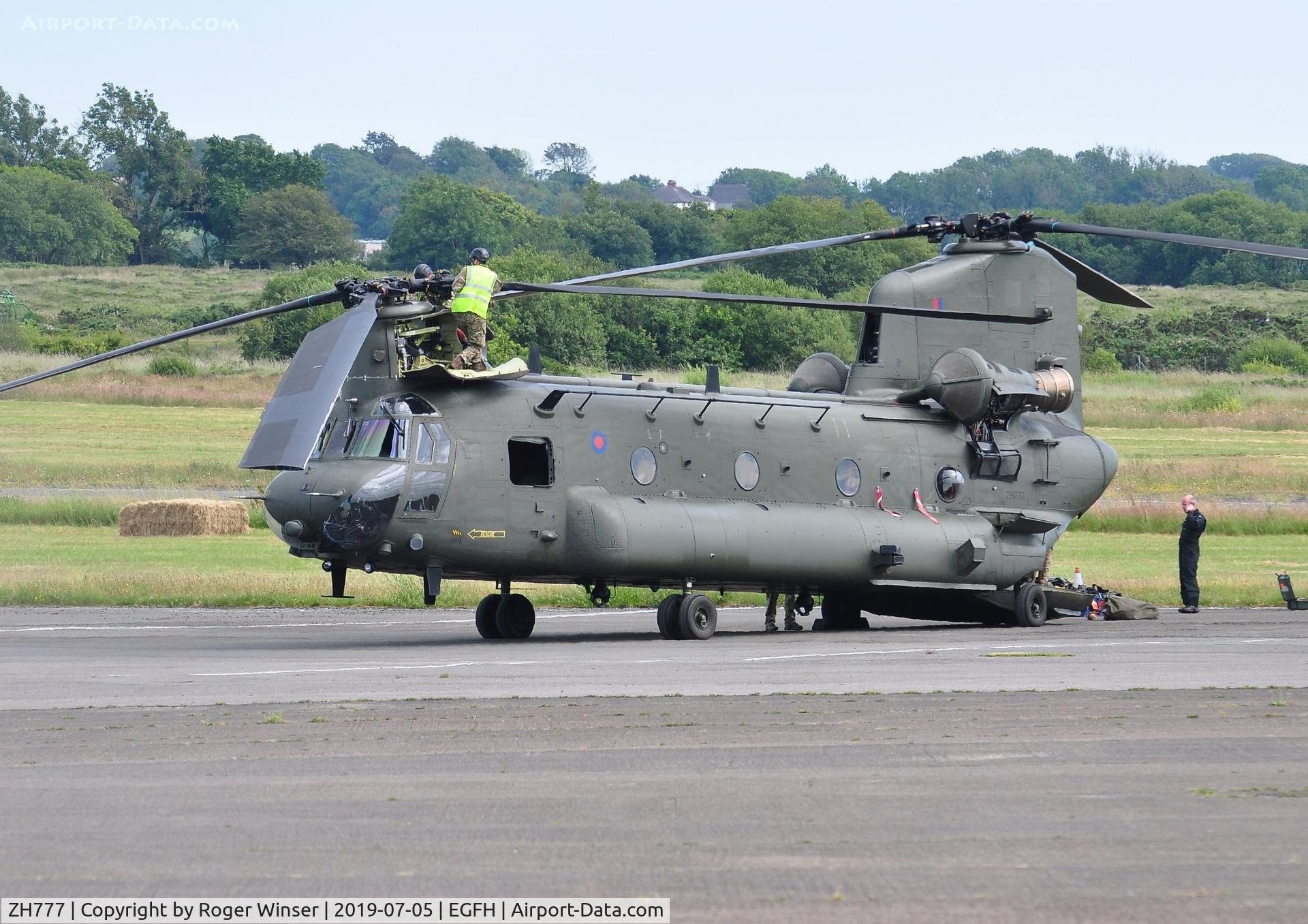 ZH777, Boeing Vertol Chinook HC.4 C/N M4453, Brought up to HC.6A standards. RAF Chinook Display Team helicopter operated by 18 Squadron RAF.