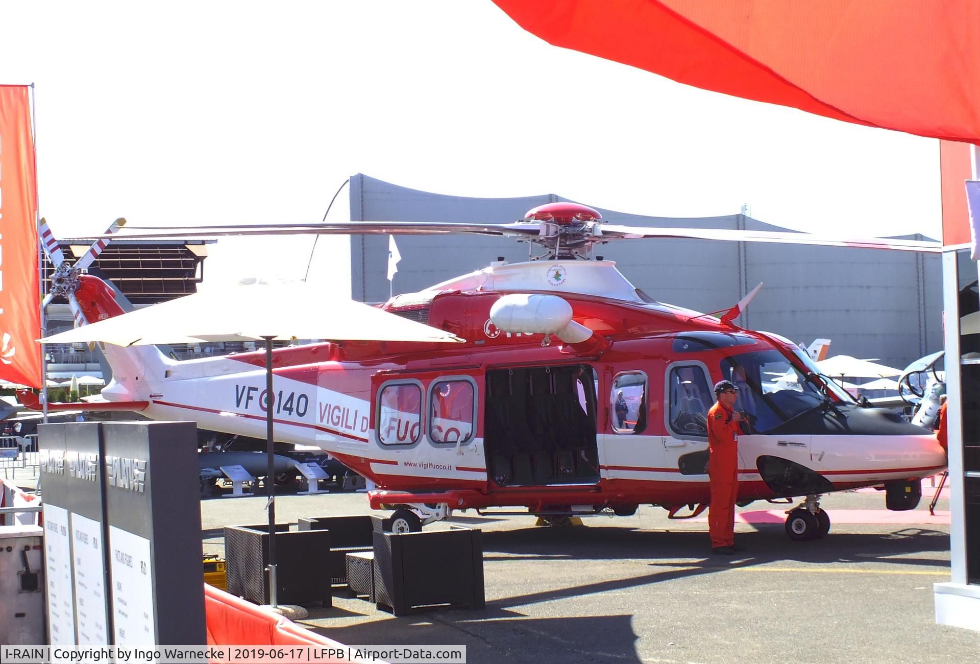 I-RAIN, AgustaWestland AW-139 C/N 31845, AgustaWestland AW.139 of the Vigili del Fuoco (Italian national firefighters) at the Aerosalon 2019, Paris