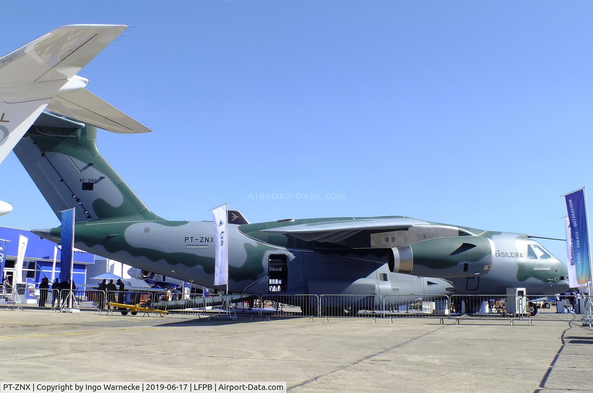 PT-ZNX, Embraer KC-390 (EMB-390) C/N 39000004, EMBRAER KC-390 (EMB-390) of the Forca Aerea Brasileira (Brazilian AF) at the Aerosalon 2019, Paris