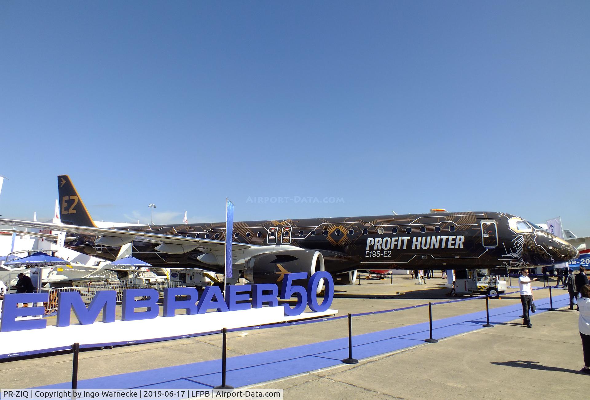 PR-ZIQ, 2017 Embraer ERJ 190-400 STD C/N 19020041, EMBRAER ERJ-195-E2 at the Aerosalon 2019, Paris