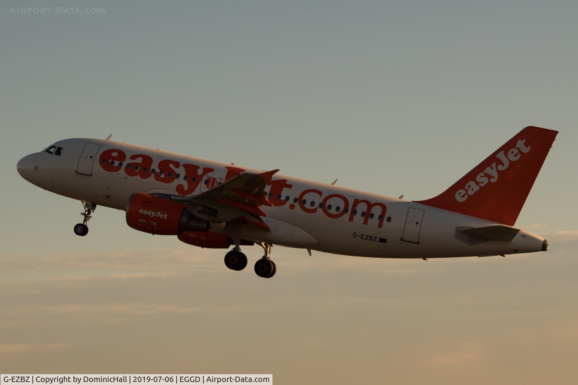 G-EZBZ, 2007 Airbus A319-111 C/N 3184, Dawn departure from RWY 27