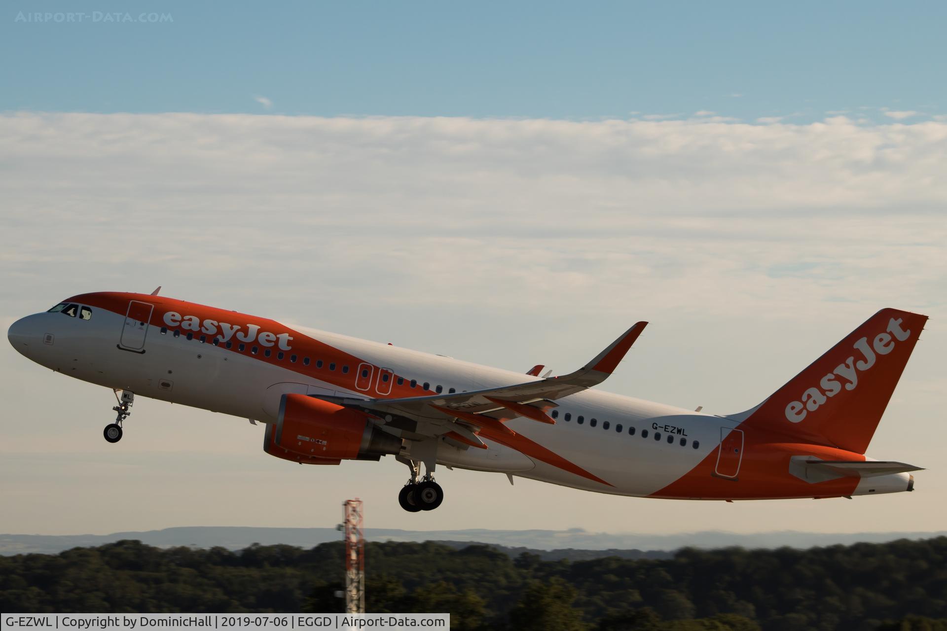 G-EZWL, 2013 Airbus A320-214 C/N 5702, Early morning Departure from RWY 27