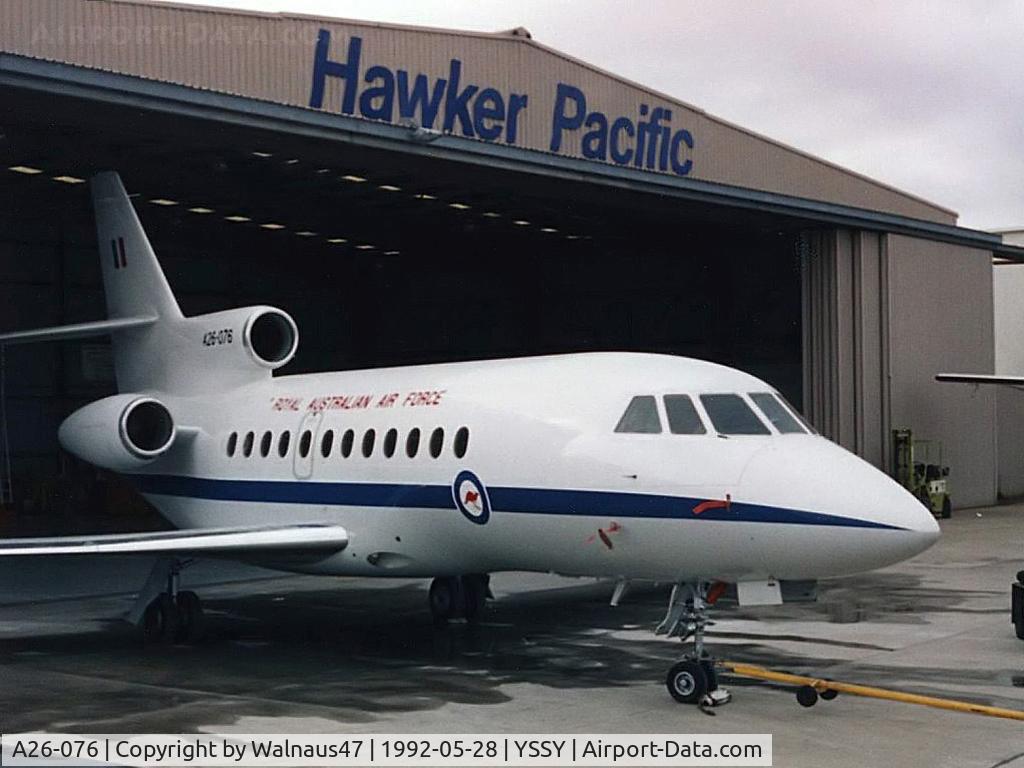 A26-076, 1989 Dassault Falcon 900 C/N 076, Low res view of RAAF 34 Squadron Falcon 900 A26-076 Cn 76 at Hawker Pacific's Sydney YSSY Airport Hangar on 28May1992. Hawker Pacific was the Support and Maintenance Contractor for the five leased Falcon 900 VIP aircraft.