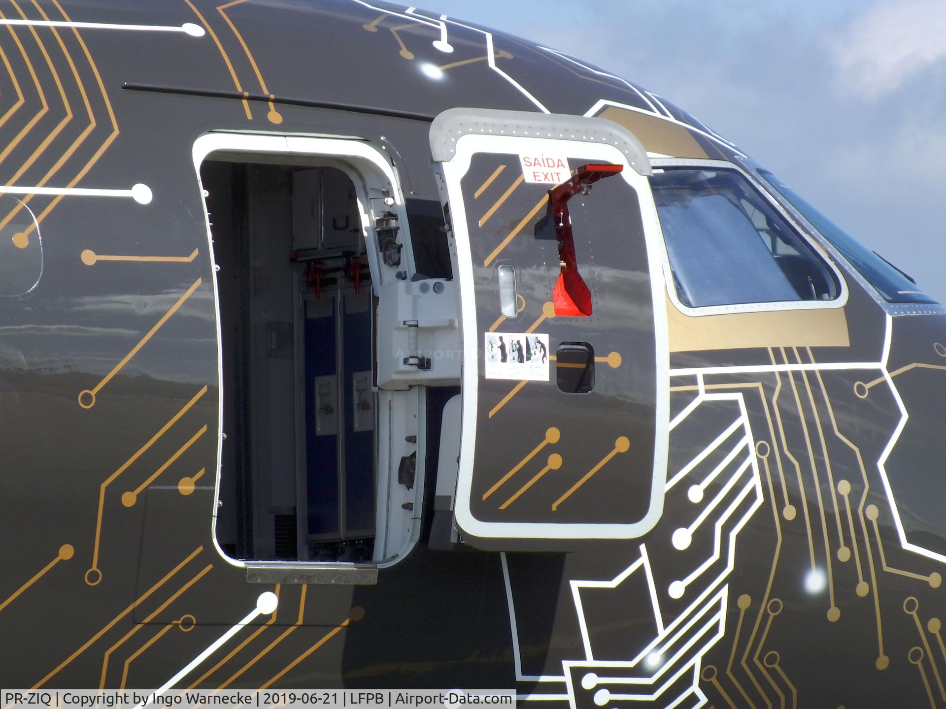 PR-ZIQ, 2017 Embraer ERJ 190-400 STD C/N 19020041, EMBRAER ERJ-195-E2 at the Aerosalon 2019, Paris