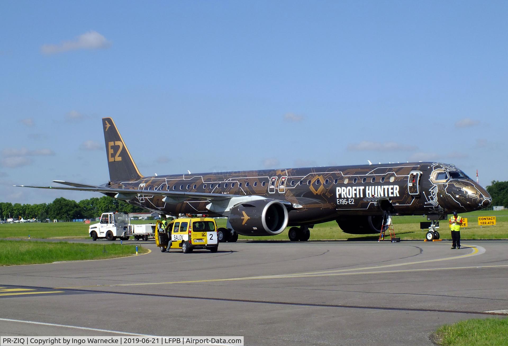 PR-ZIQ, 2017 Embraer ERJ 190-400 STD C/N 19020041, EMBRAER ERJ-195-E2 at the Aerosalon 2019, Paris
