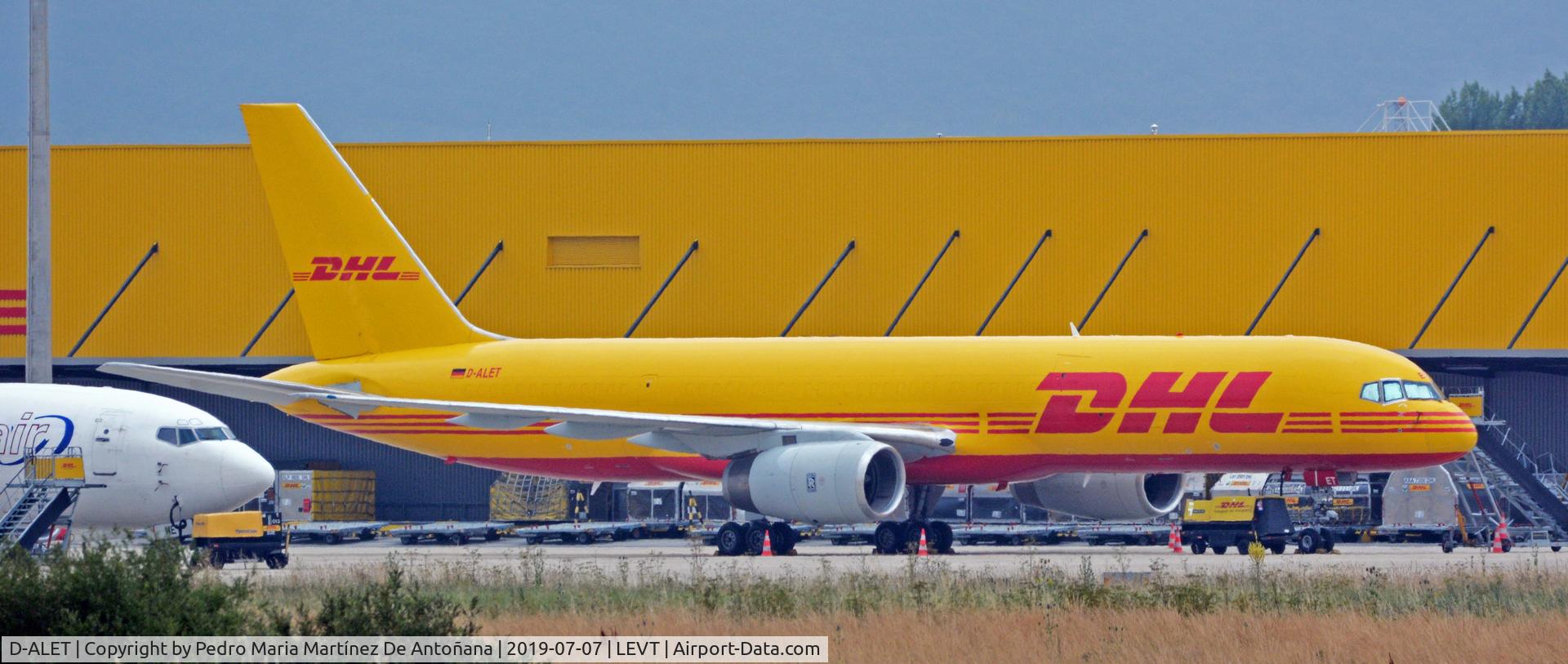 D-ALET, 1999 Boeing 757-28A(PCF) C/N 28174, Aeropuerto de Foronda - Vitoria-Gasteiz - Euskadi - España