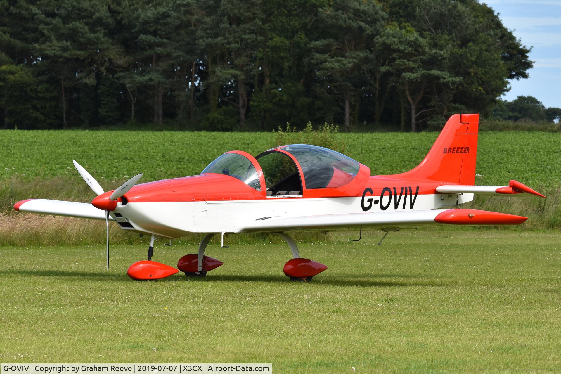 G-OVIV, 2011 Breezer B600 C/N 016LSA, Parked at Northrepps.