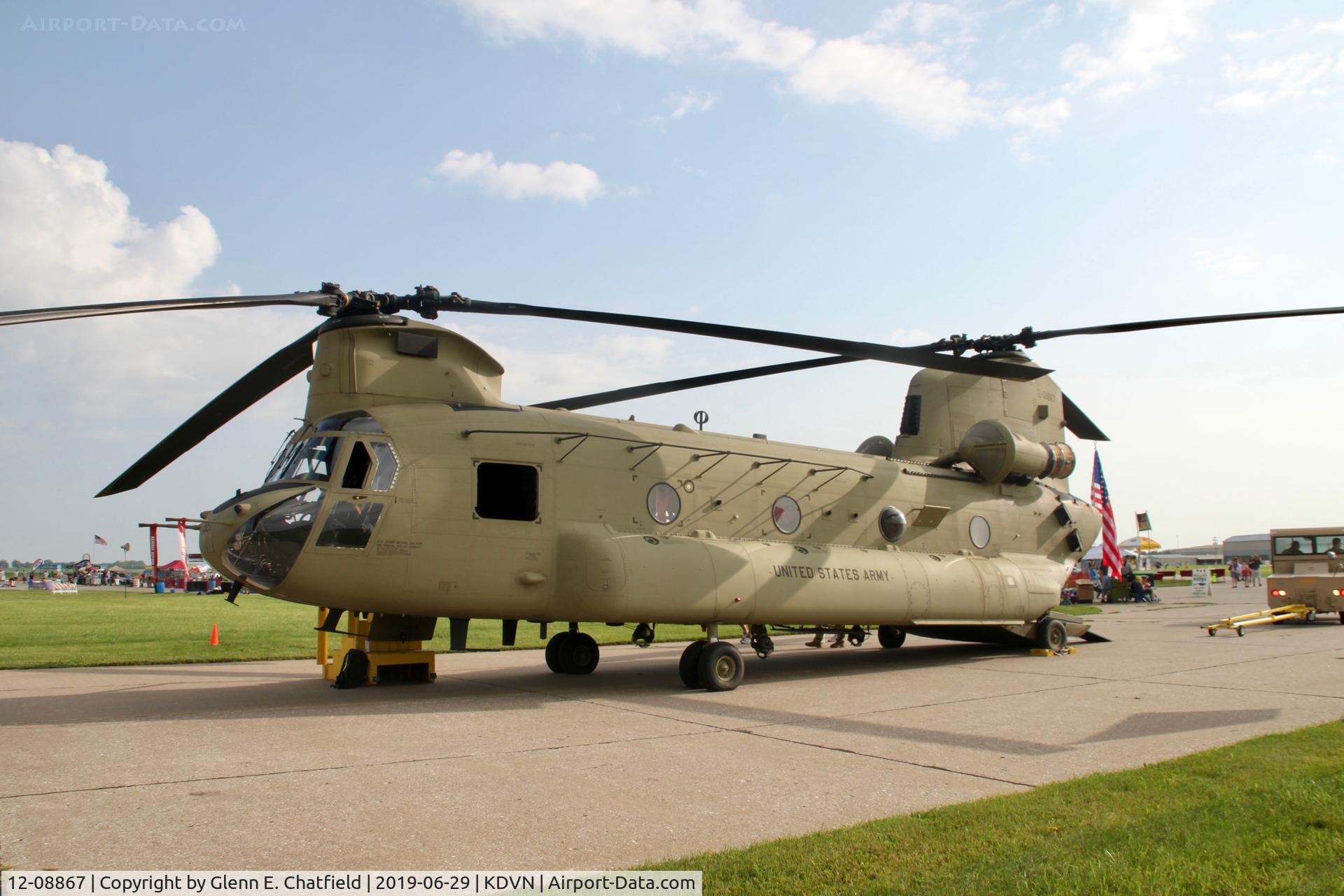 12-08867, 2012 Boeing CH-47F Chinook C/N M.8867, At the Quad Cities Air Show