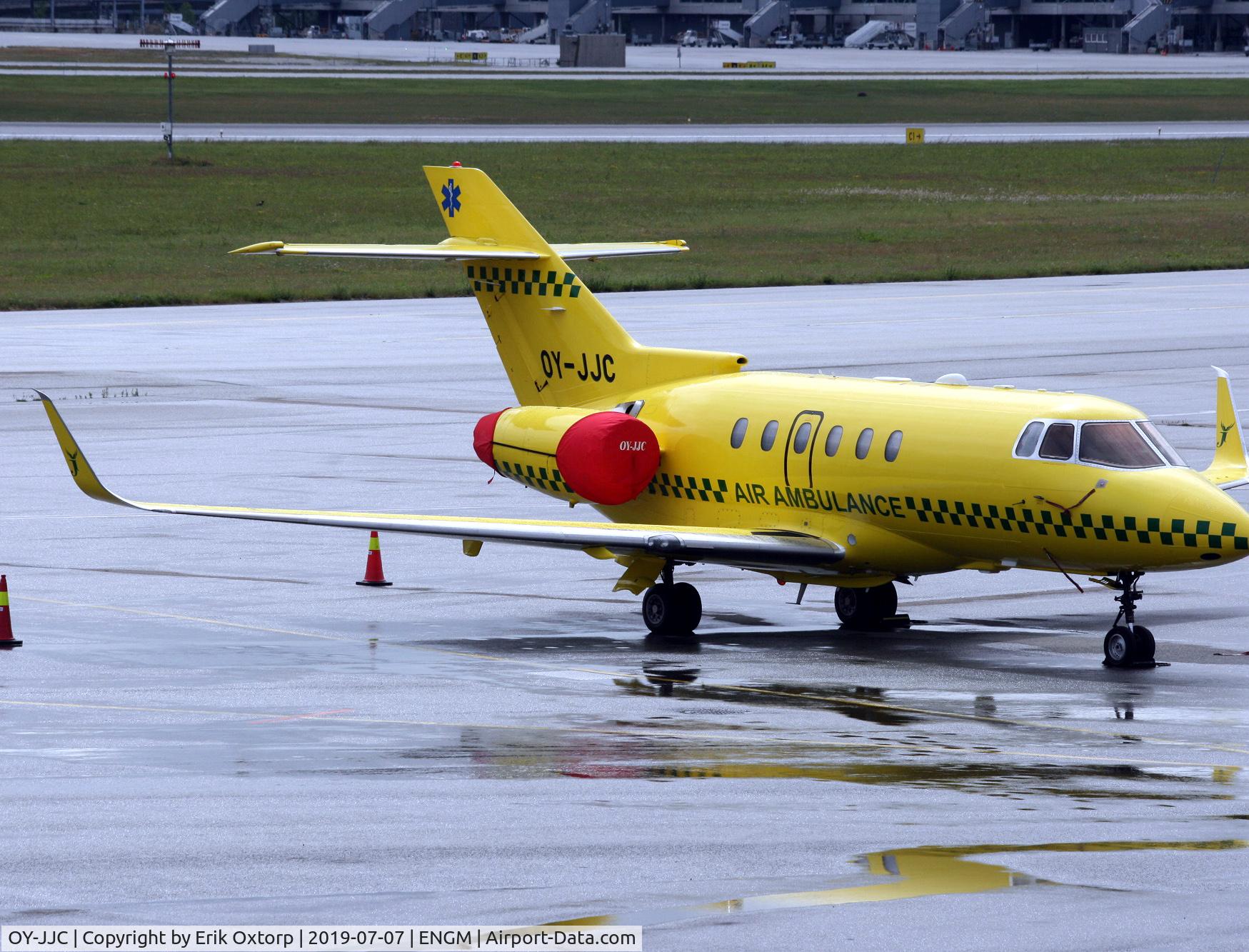 OY-JJC, 2003 Raytheon Hawker 800XP C/N 258637, OY-JJC in OSL