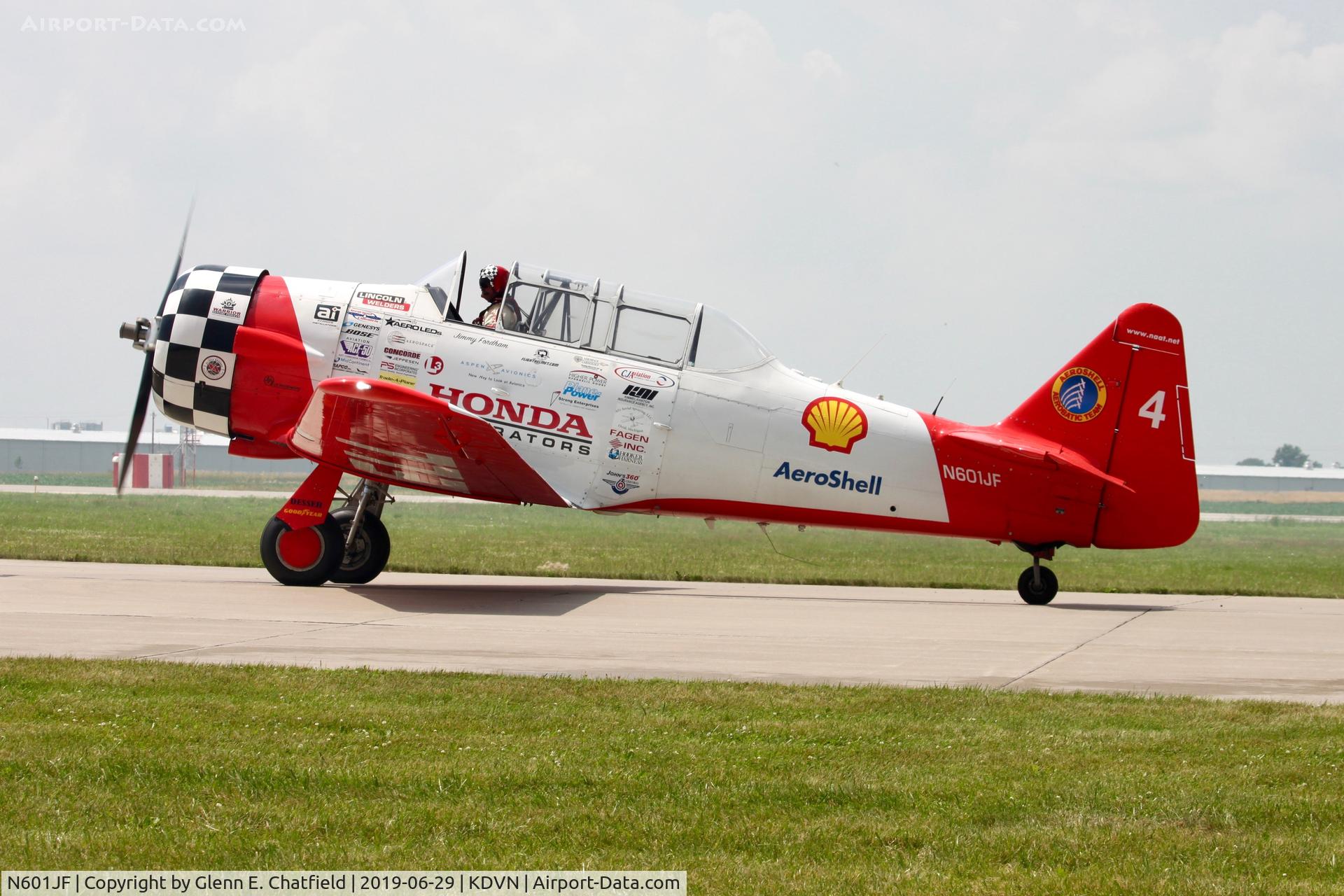 N601JF, 1943 North American AT-6C C/N 88-12151, At the Quad Cities Air Show