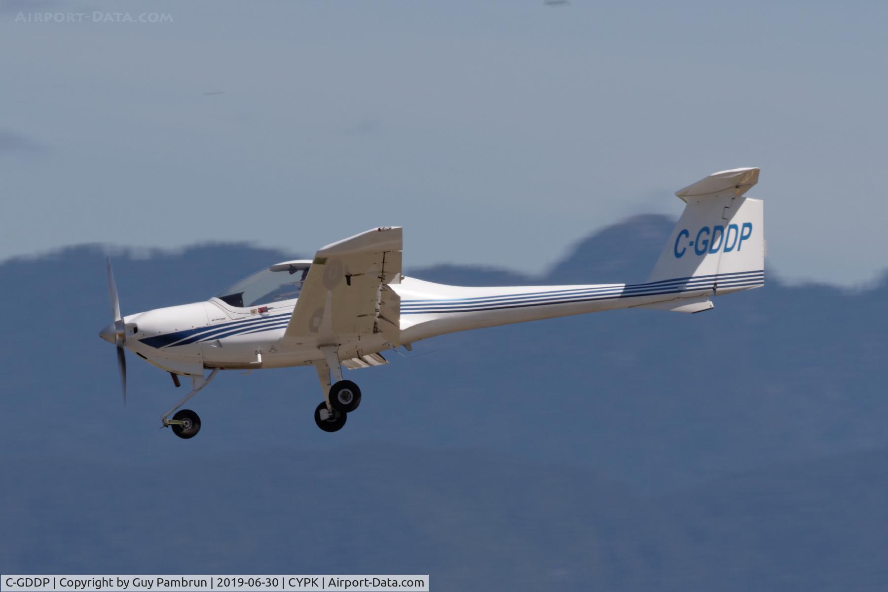 C-GDDP, 2005 Diamond DA-20-C1 Eclipse C/N C0328, Landing