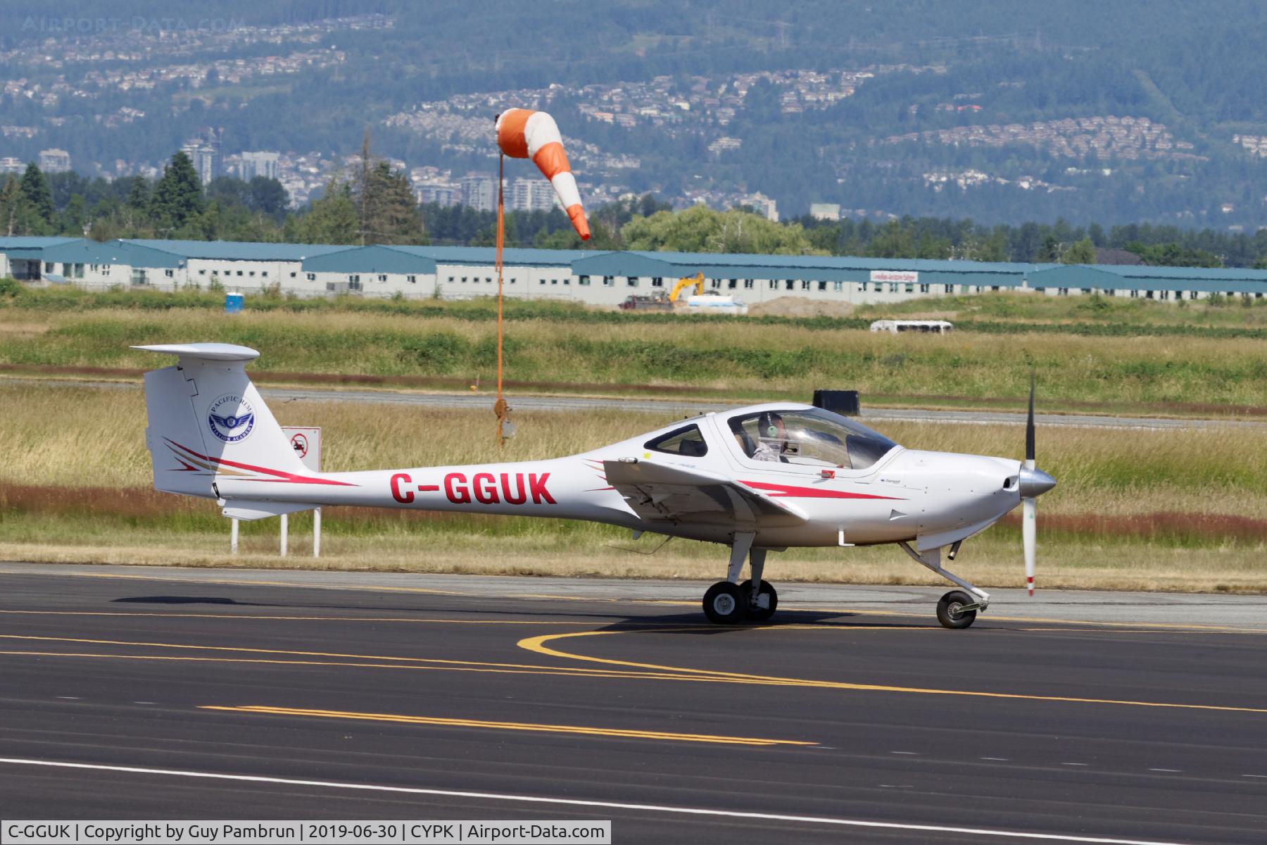 C-GGUK, 2011 Diamond DA-20-C1 Eclipse C/N C0592, Departing