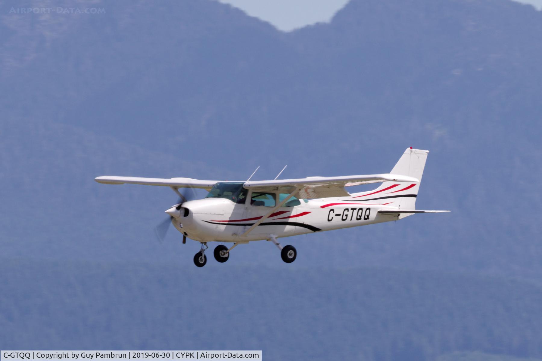 C-GTQQ, 1979 Cessna 172N C/N 17272152, Landing