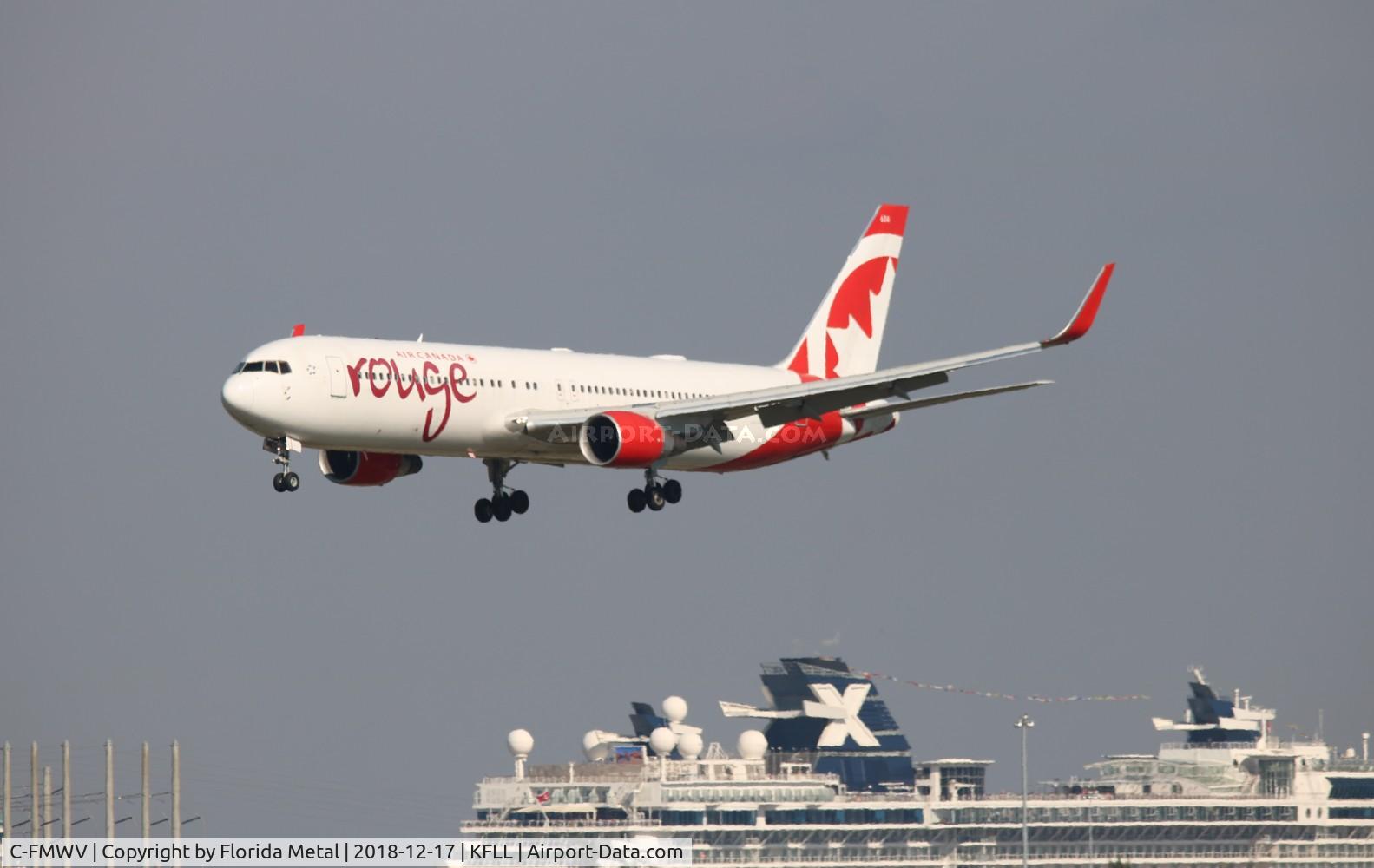 C-FMWV, 1995 Boeing 767-333/ER C/N 25586, FLL spotting
