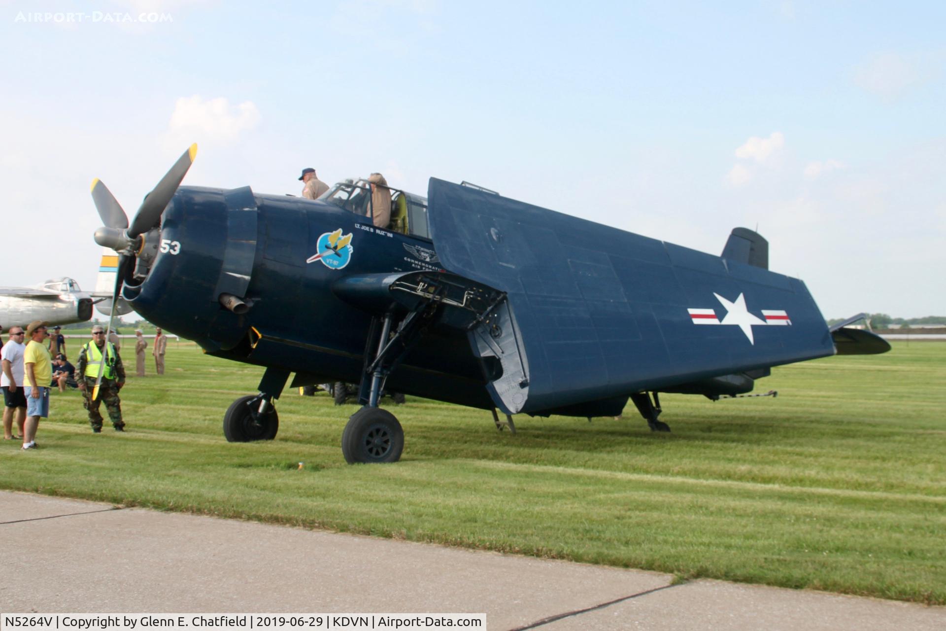 N5264V, 1945 Grumman TBM-3E Avenger C/N 53353, At the Quad Cities Air Show
