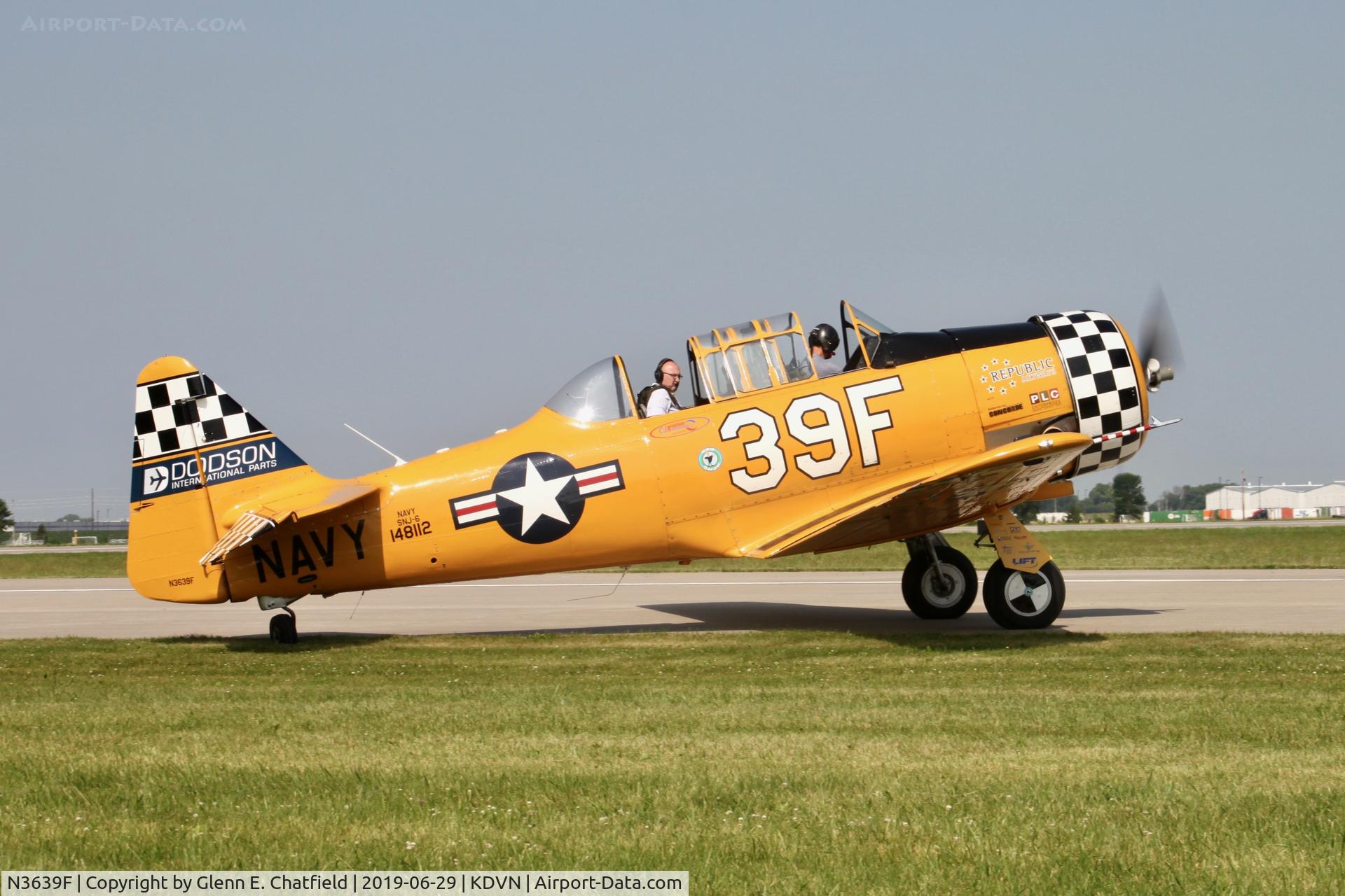 N3639F, North American SNJ-6 Texan C/N 121-43111, At the Quad Cities Air Show