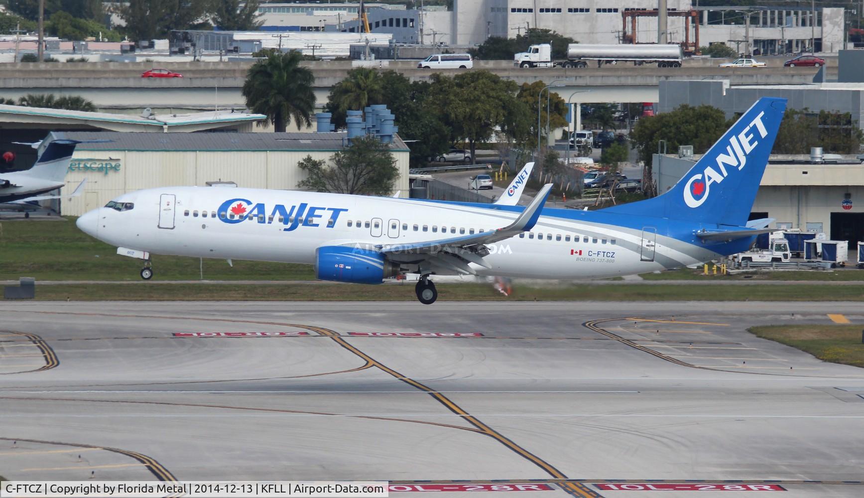 C-FTCZ, 2000 Boeing 737-8AS C/N 29923, FLL spotting