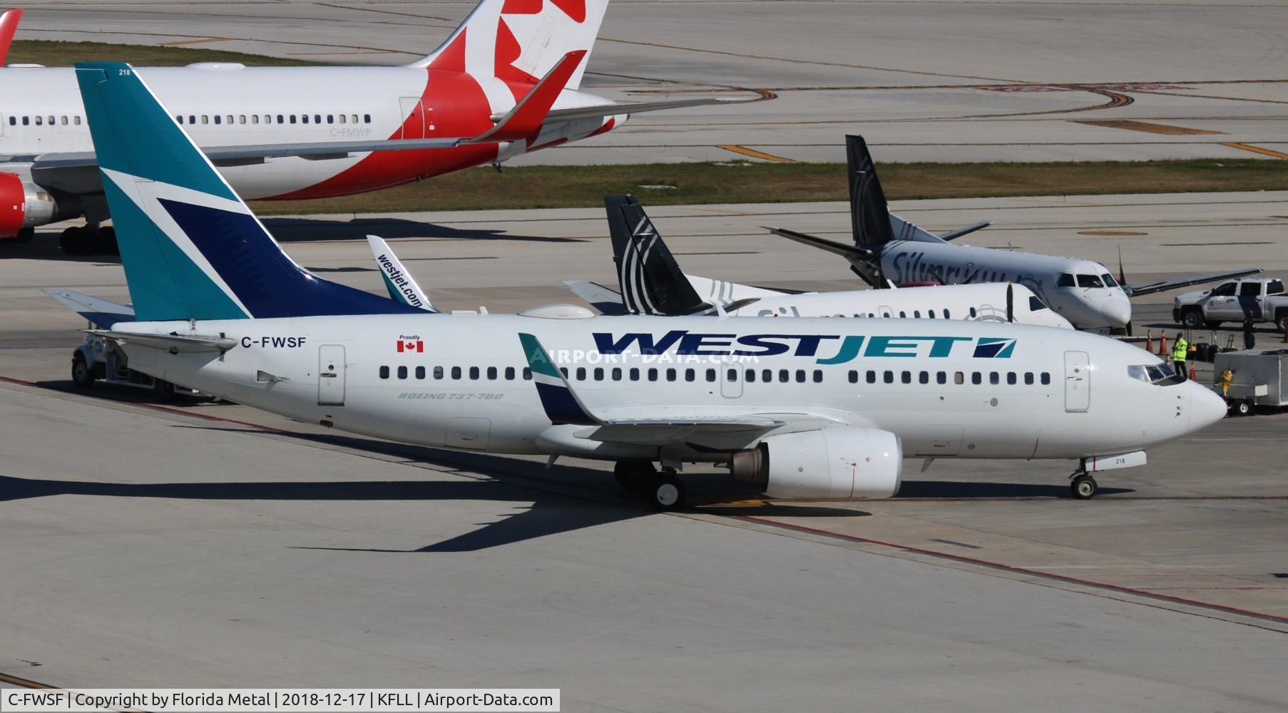 C-FWSF, 2003 Boeing 737-7CT C/N 32758, FLL spotting