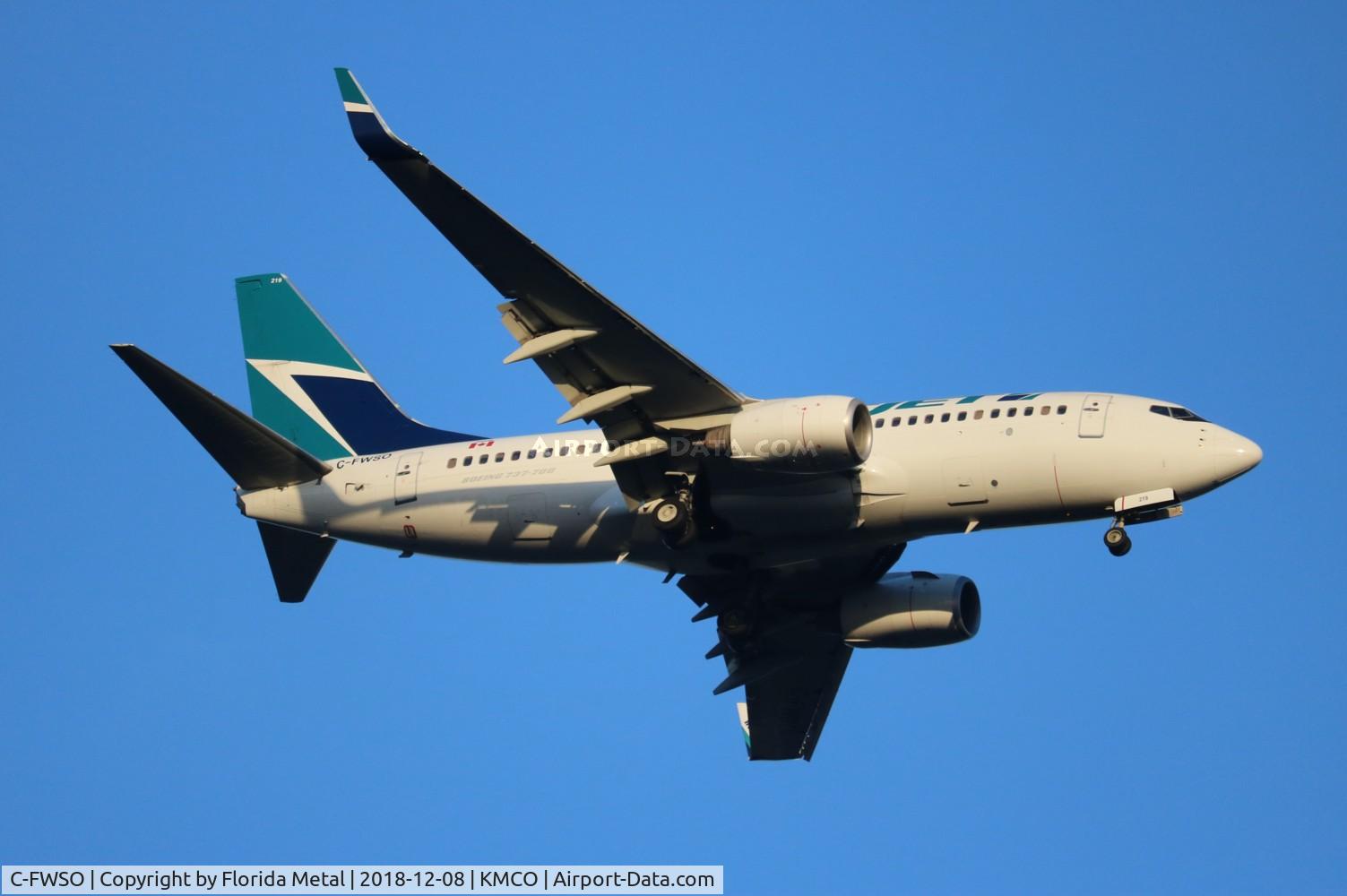 C-FWSO, 2004 Boeing 737-7CT C/N 32759, MCO spotting