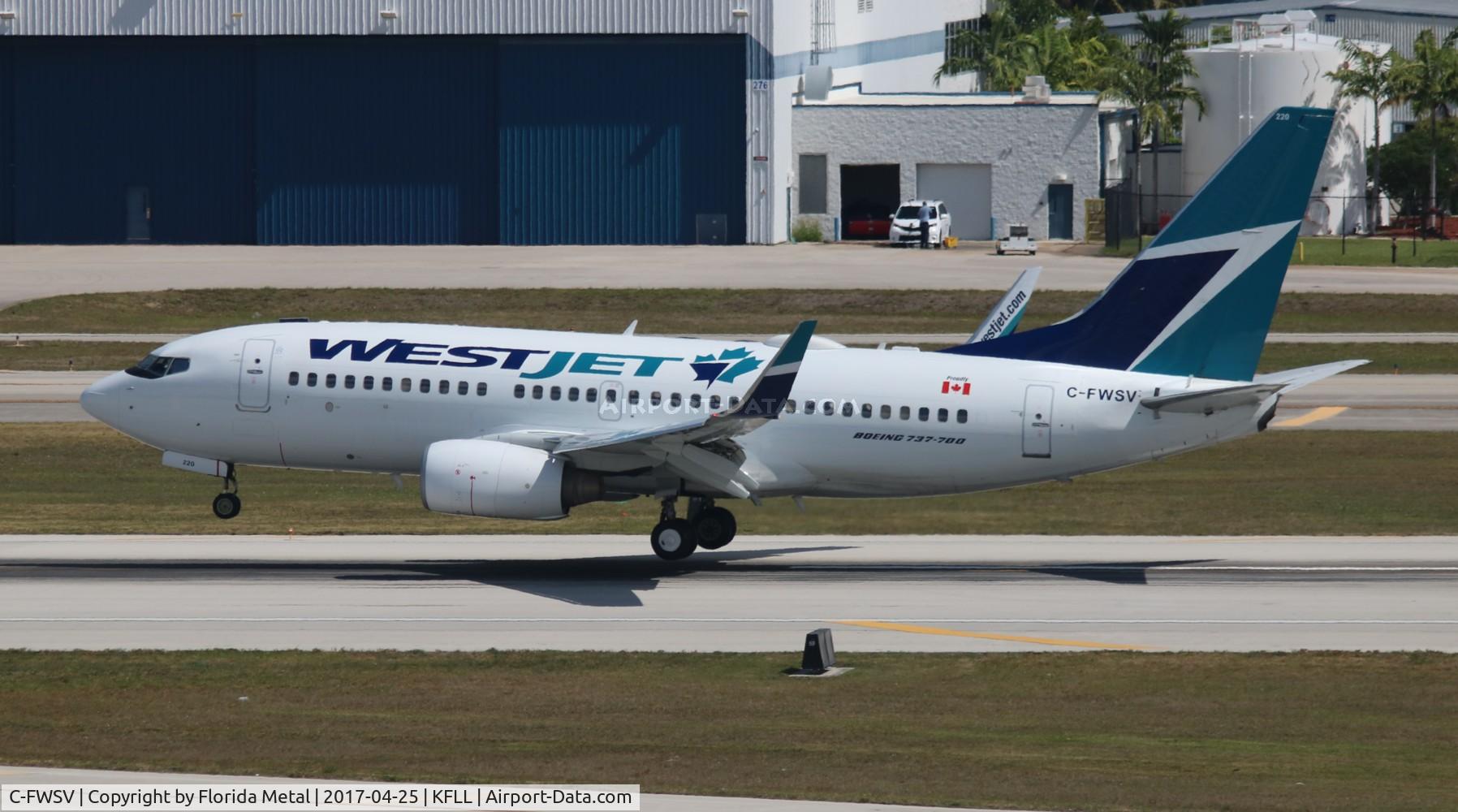 C-FWSV, 2003 Boeing 737-7CT C/N 32760, FLL spotting