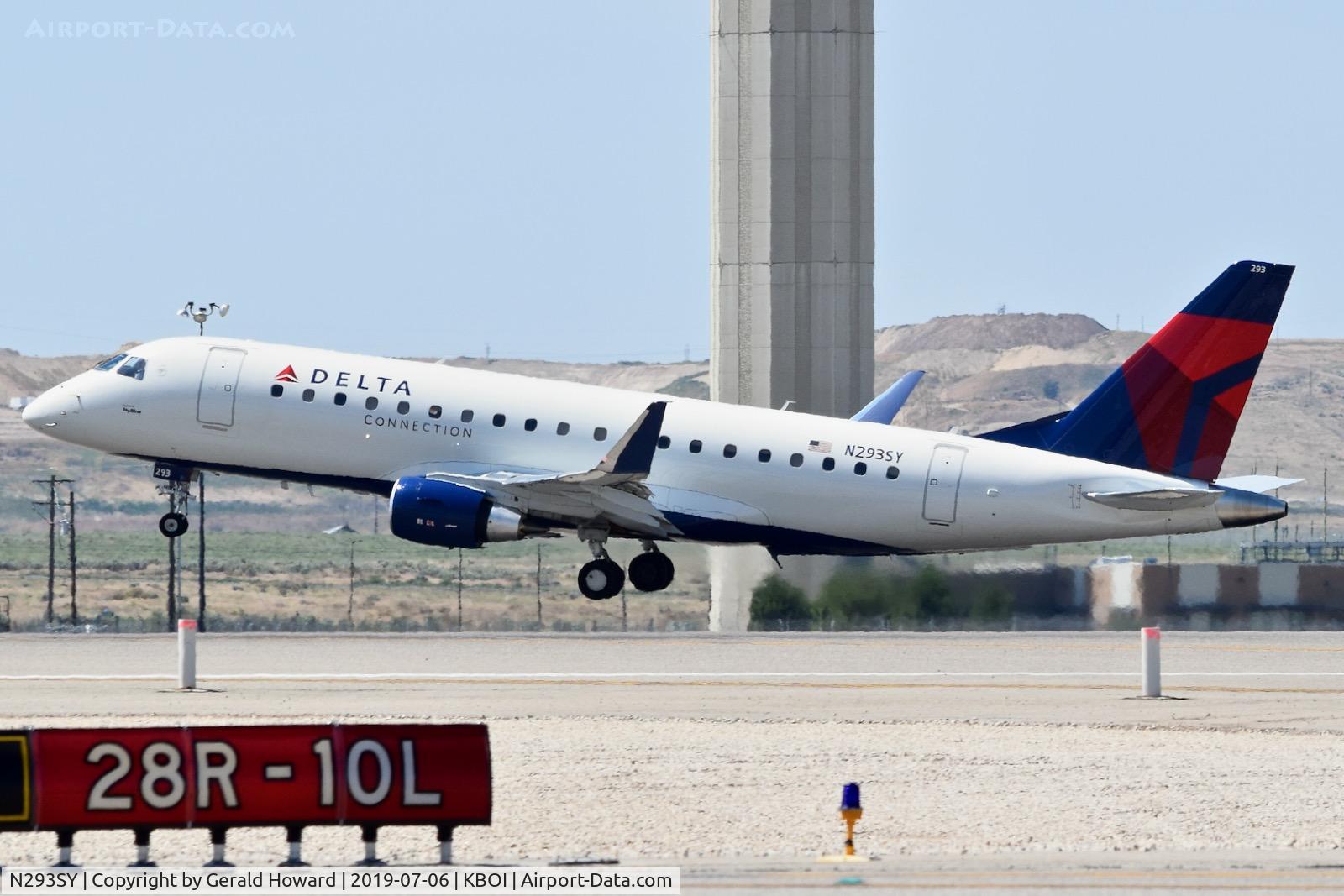 N293SY, 2019 Embraer 175LR (ERJ-170-200LR) C/N 17000787, Take off from RWY 10R.