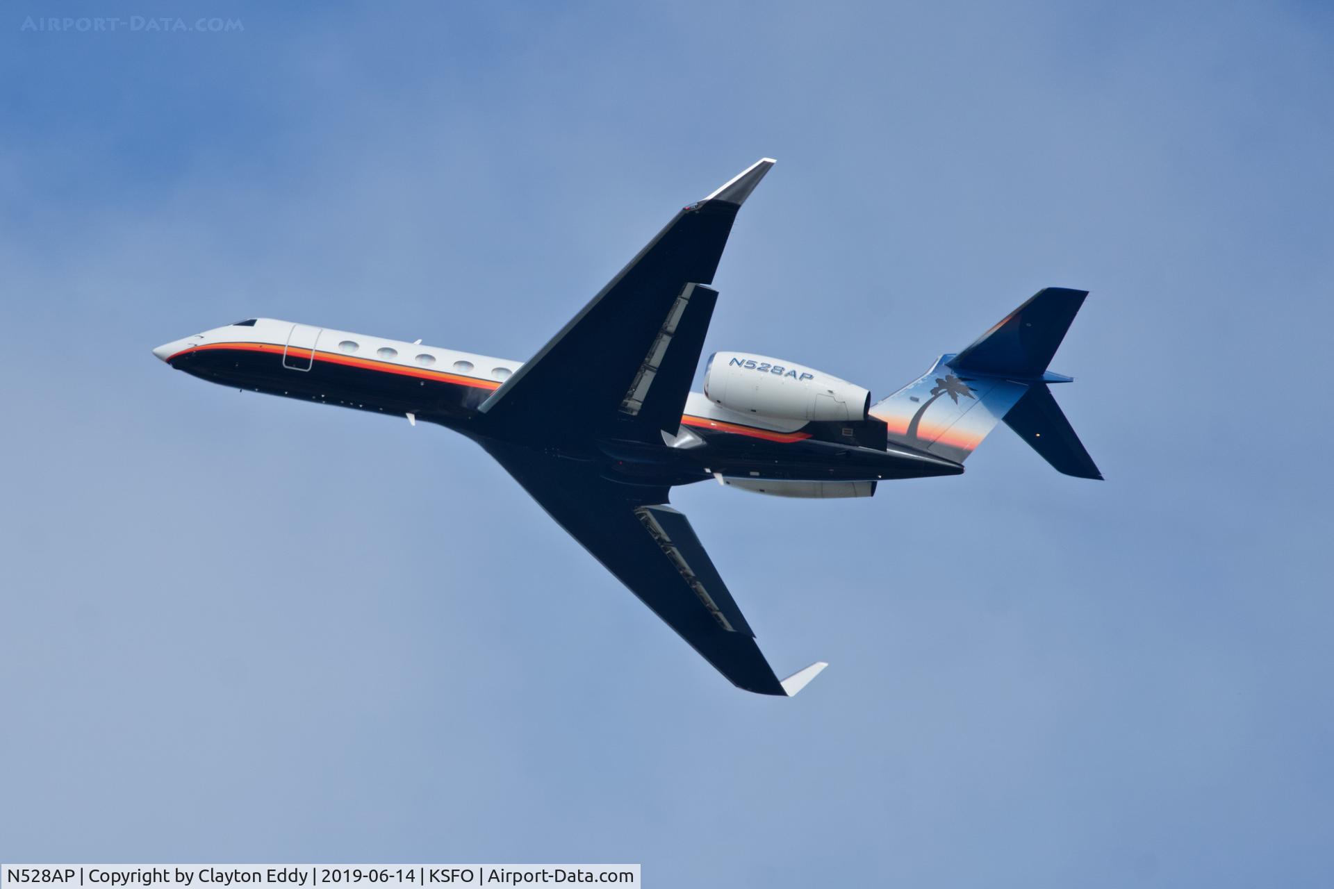 N528AP, 2007 Gulfstream Aerospace GV-SP (G550) C/N 5168, Departing runway 01 SFO 2019.