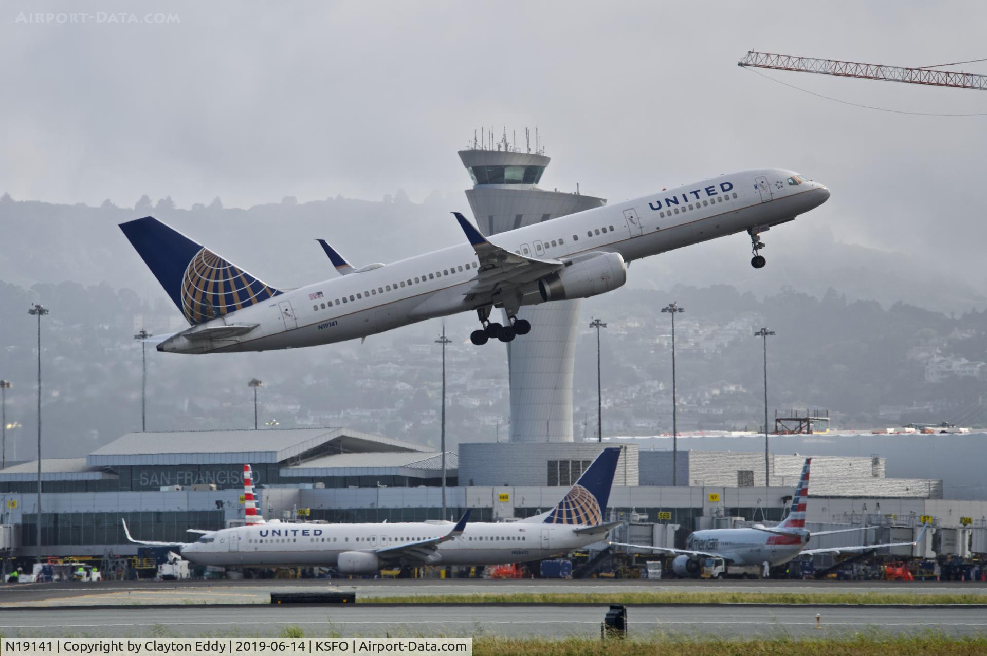 N19141, 2000 Boeing 757-224 C/N 30354, SFO 2019.