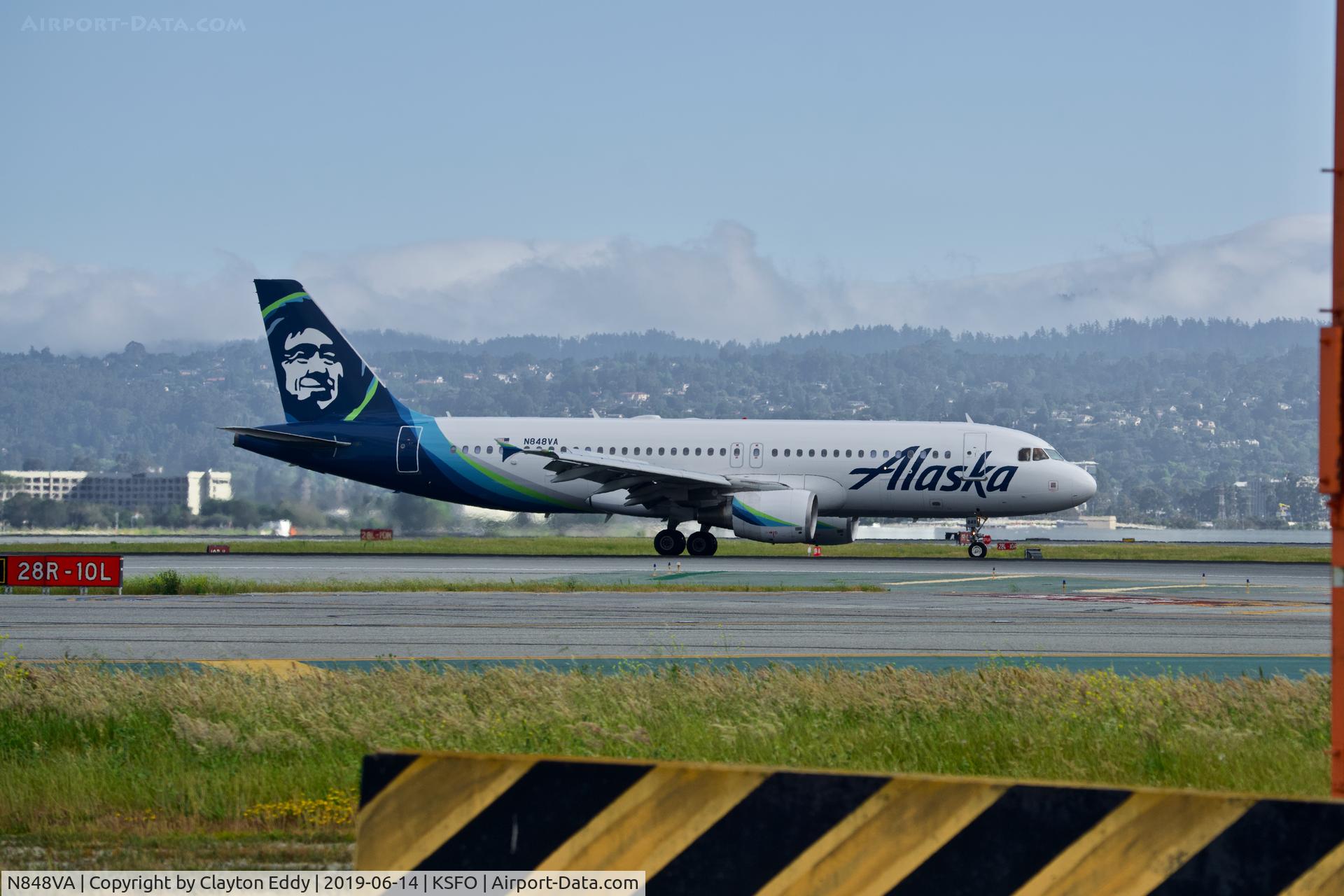 N848VA, 2011 Airbus A320-214 C/N 4959, SFO 2019.