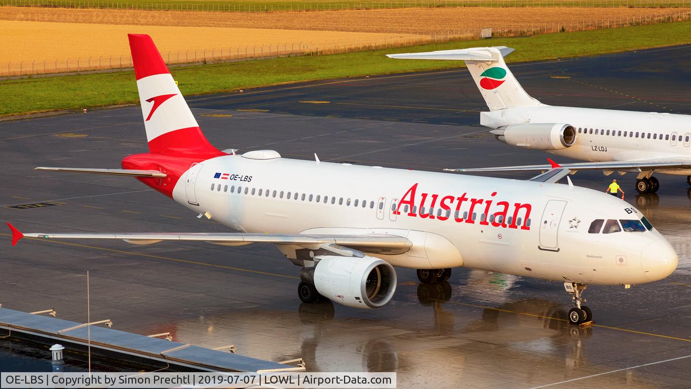 OE-LBS, 2000 Airbus A320-214 C/N 1189, OE-LBS @ Linz Airport