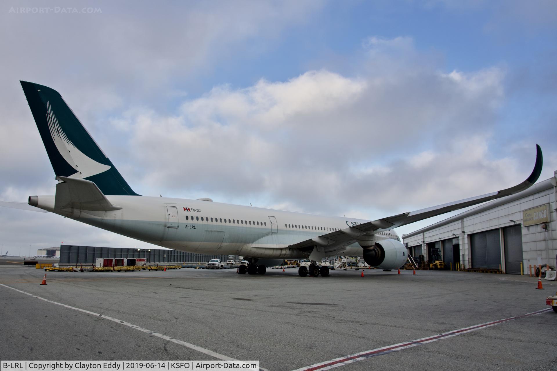 B-LRL, 2017 Airbus A350-941 C/N 072, SFO 2019.
