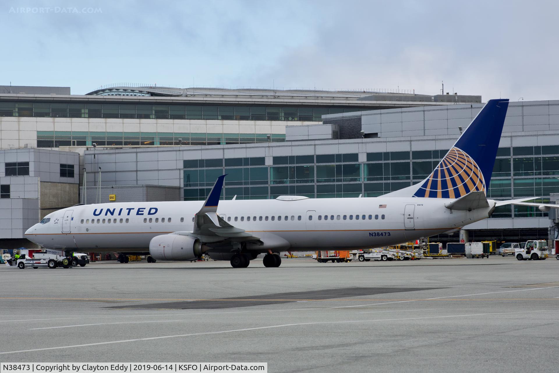 N38473, 2013 Boeing 737-924/ER C/N 38702, SFO 2019.